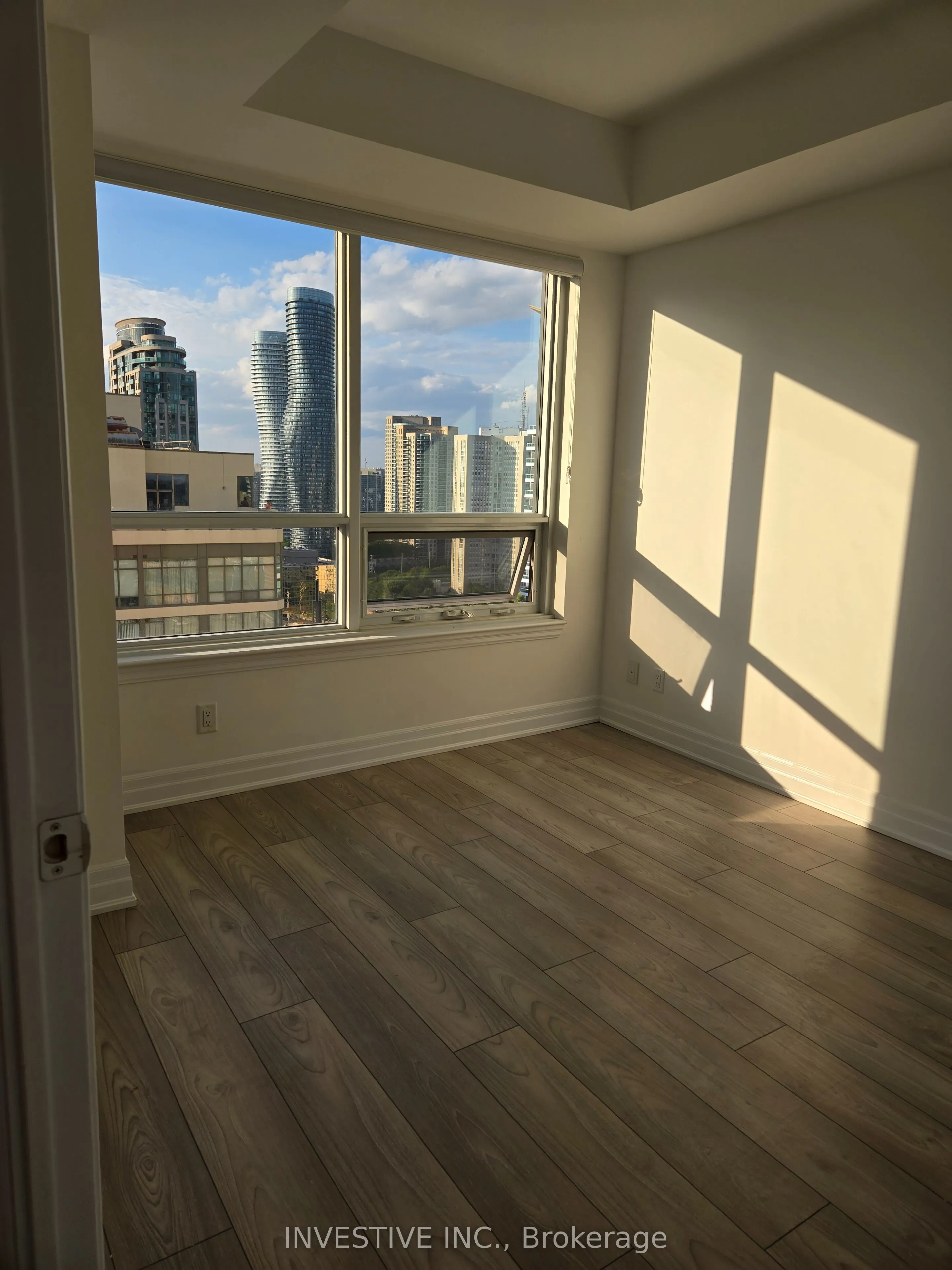 36 Elm Drive W, #2310