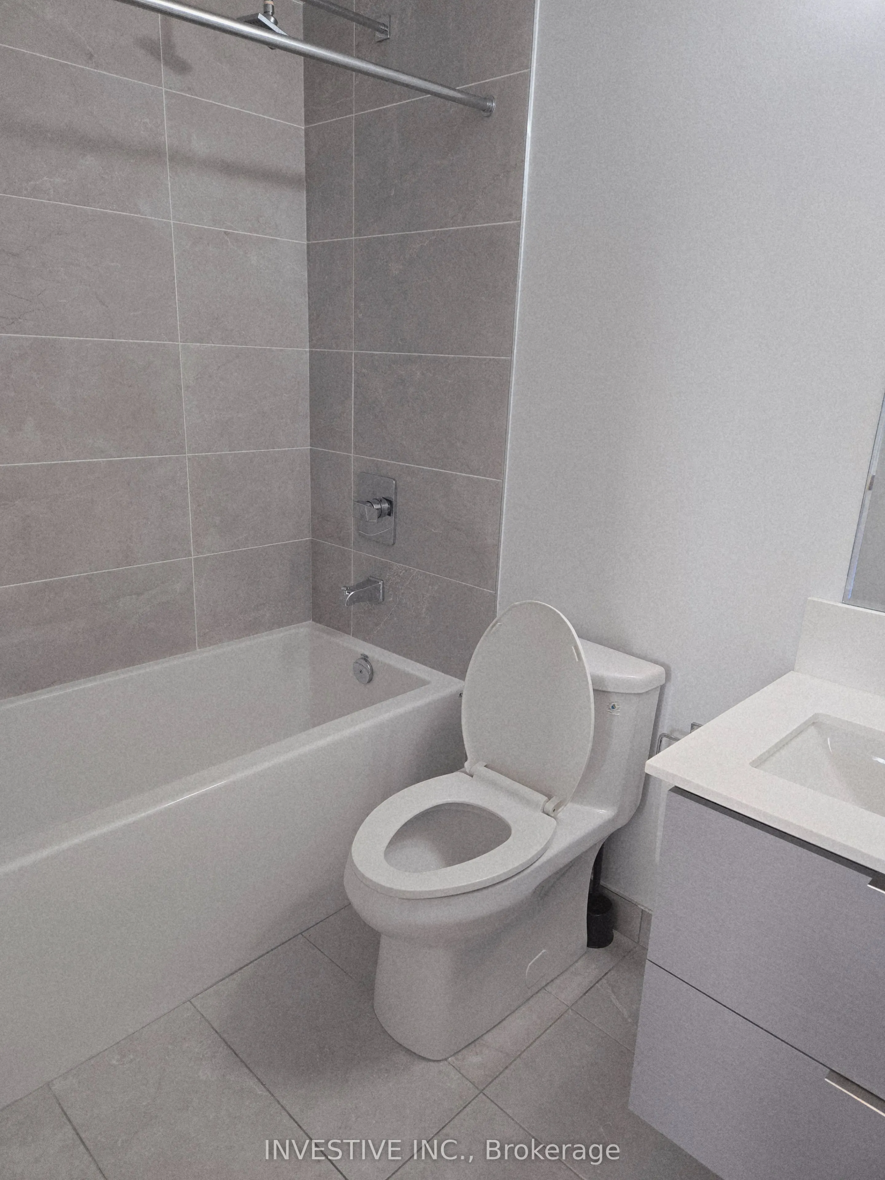 36 Elm Drive W, #2310
