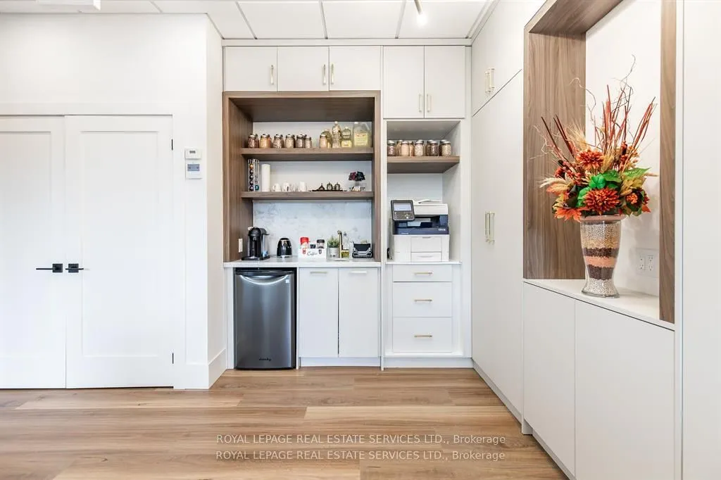 1670 North Service Road, #215