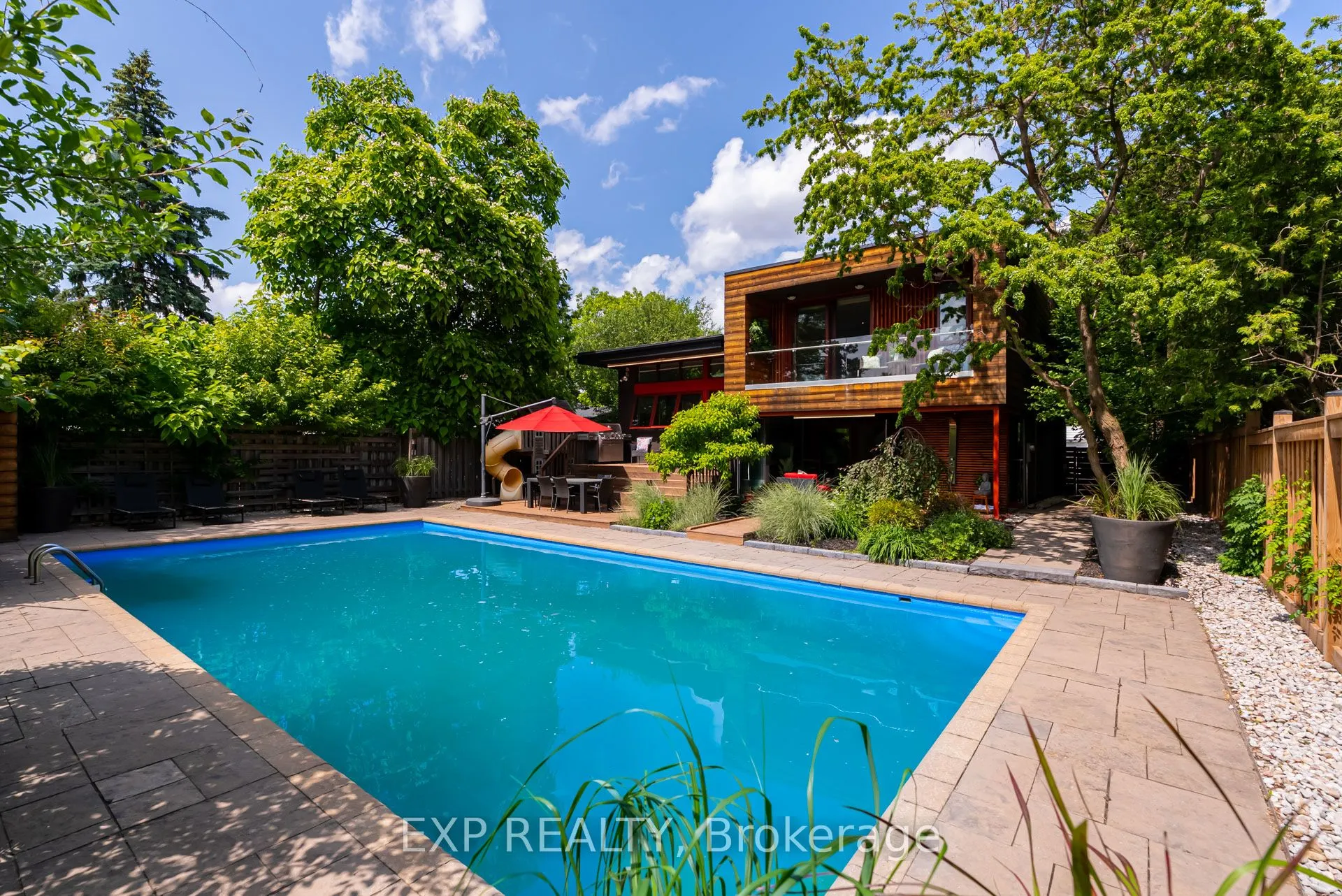 26 Richmond Drive