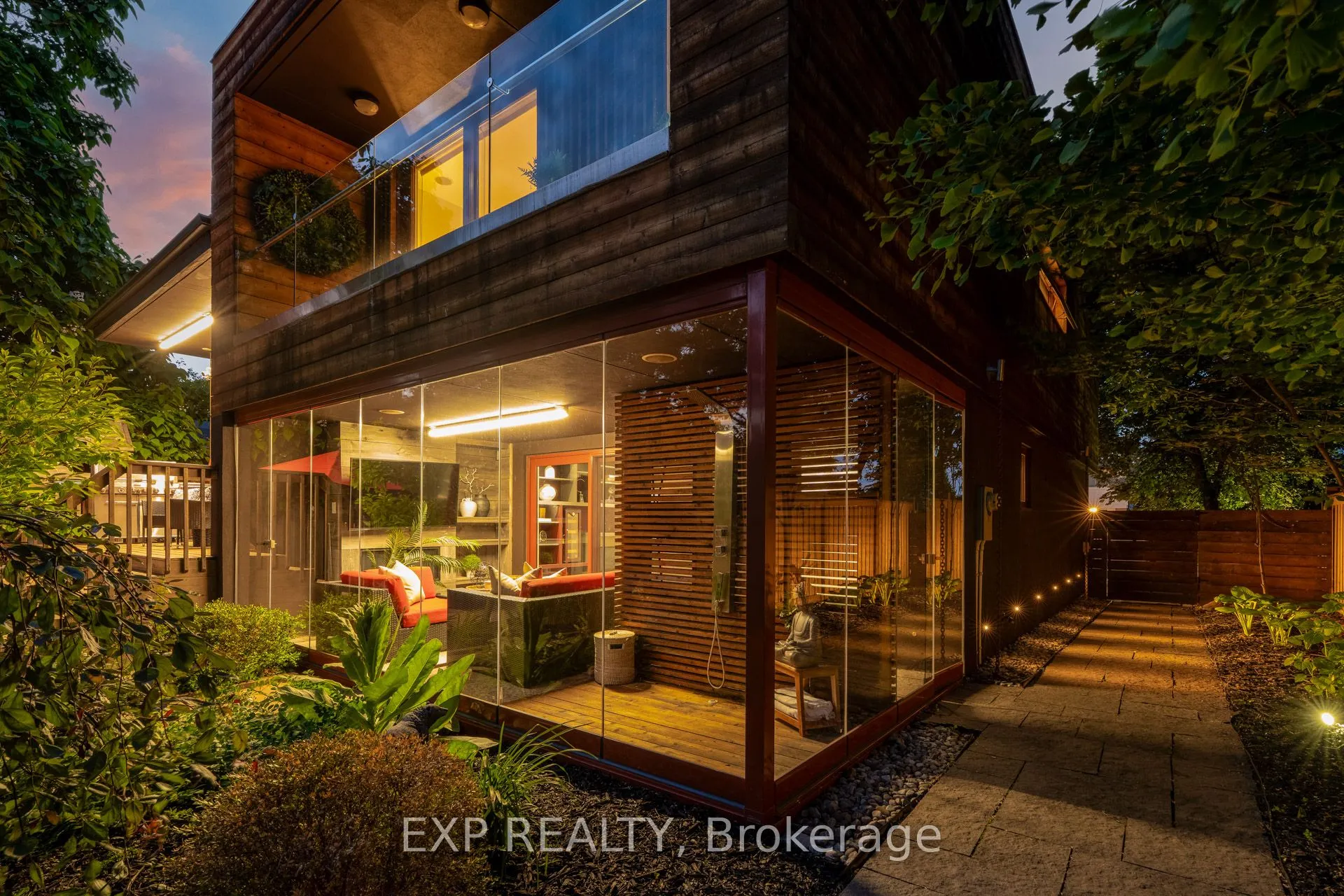 26 Richmond Drive