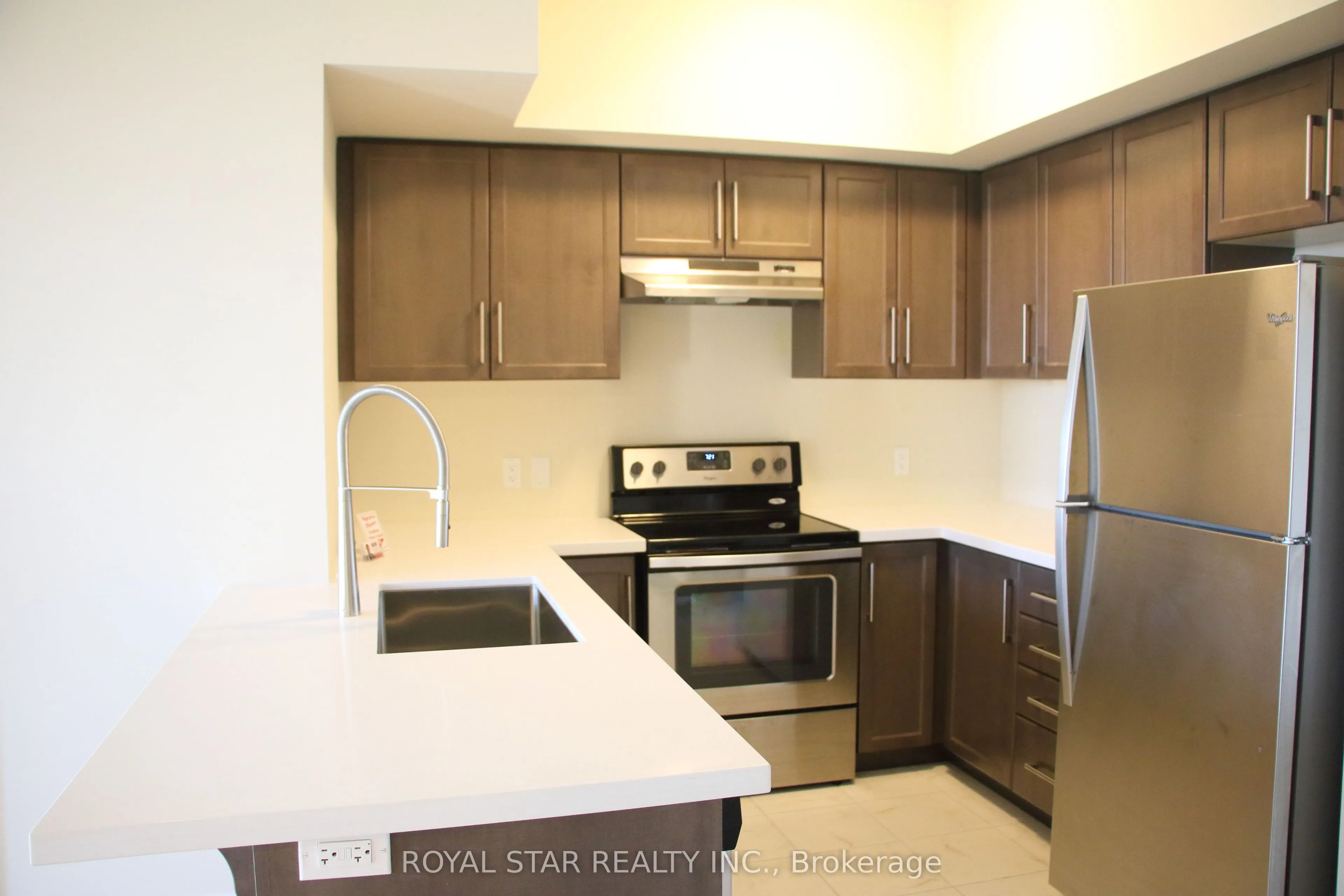 650 Sauve Street, #410