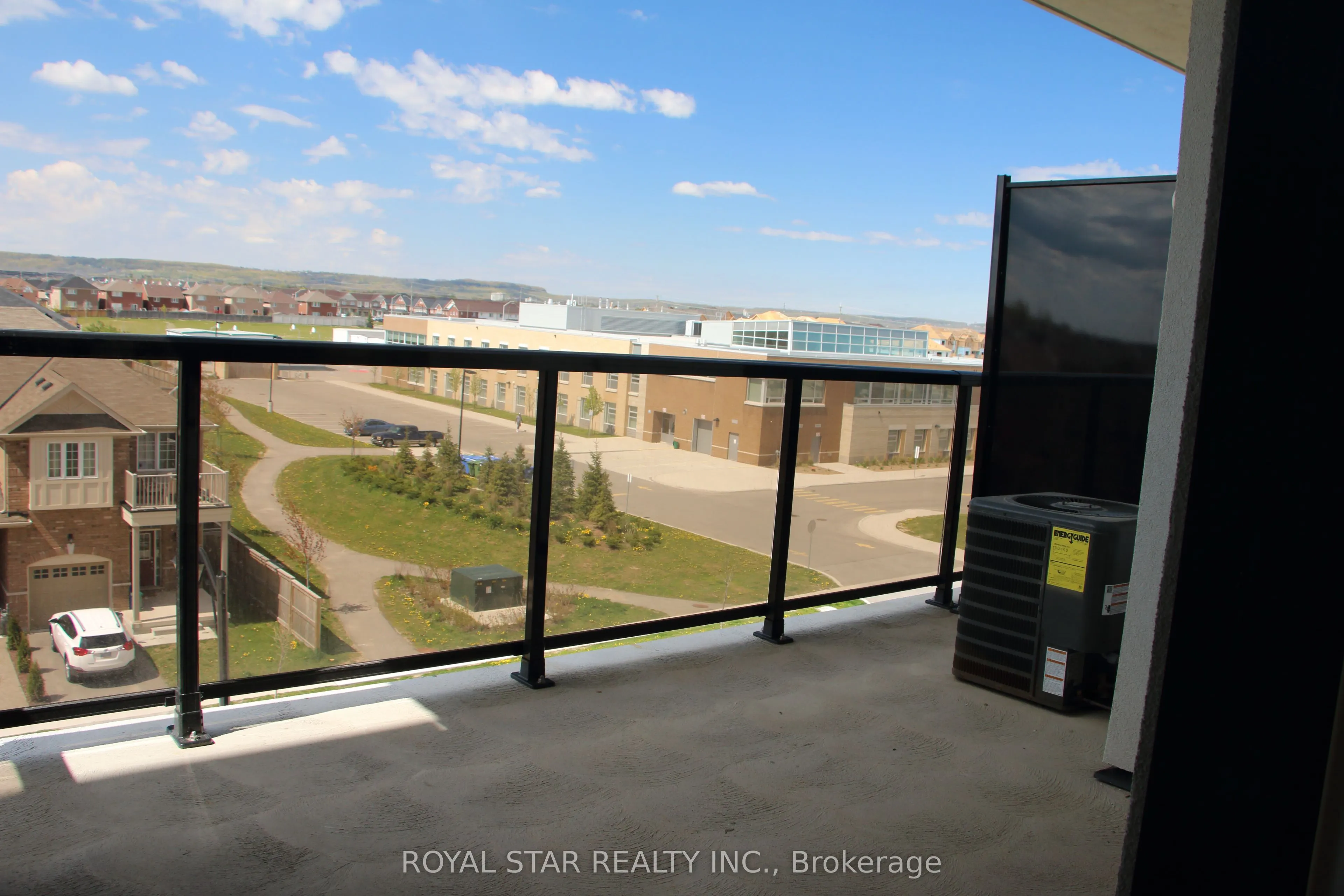650 Sauve Street, #410