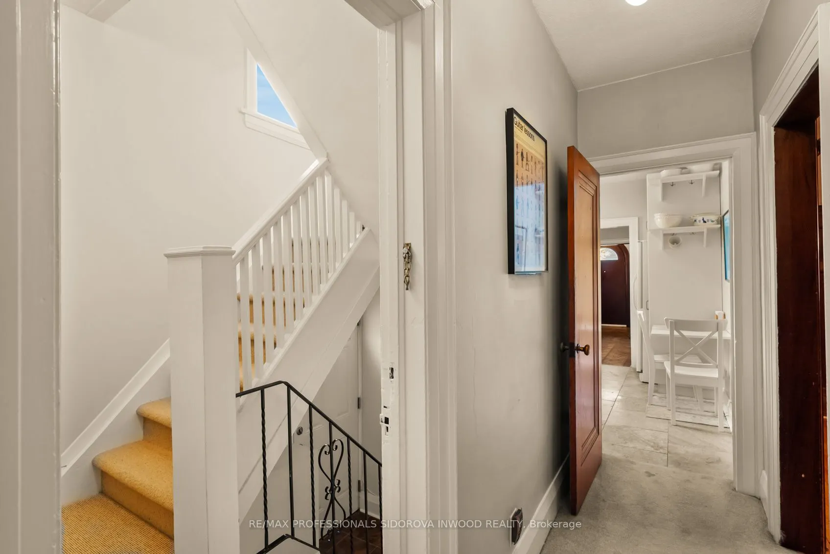 96 Evelyn Crescent