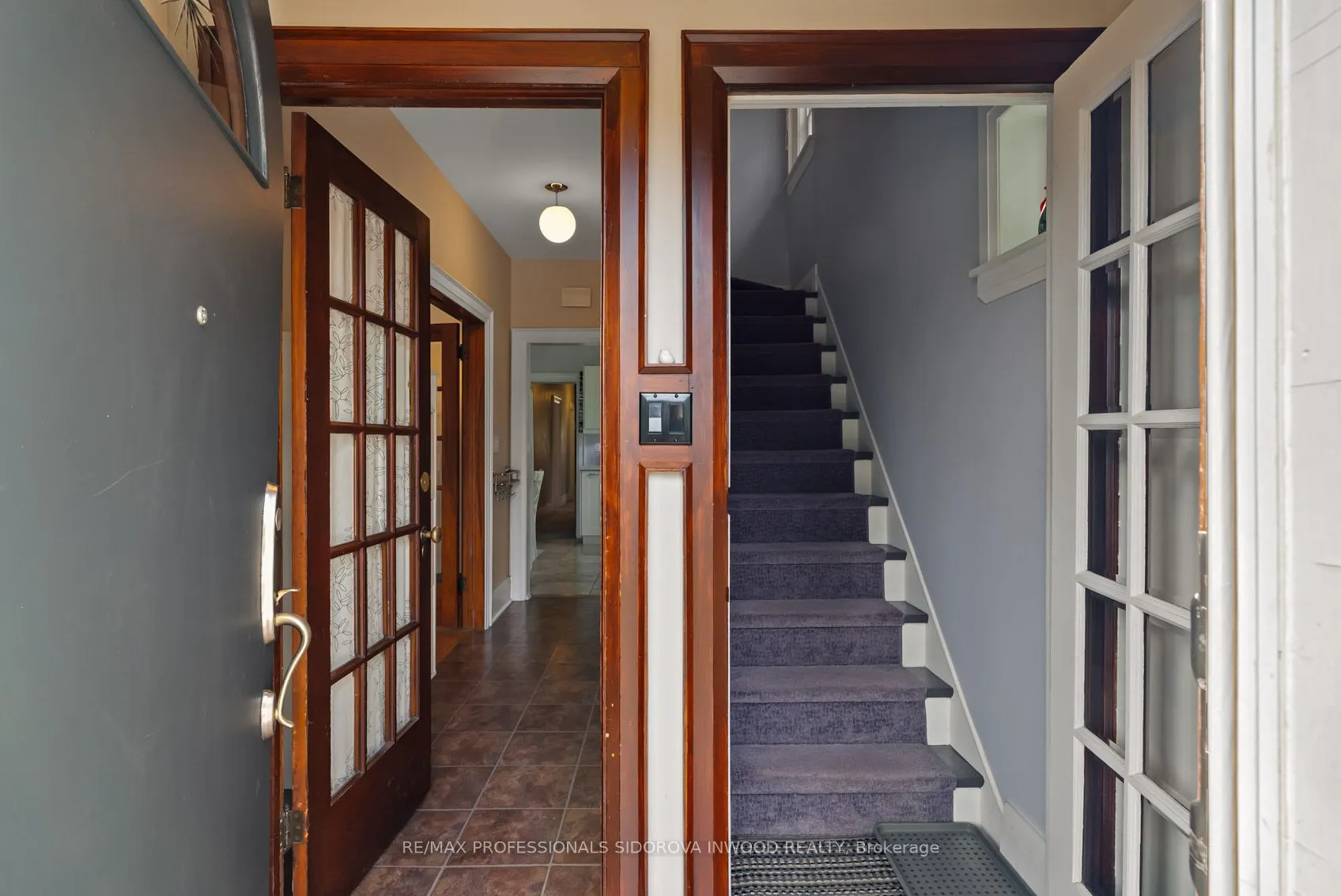 96 Evelyn Crescent