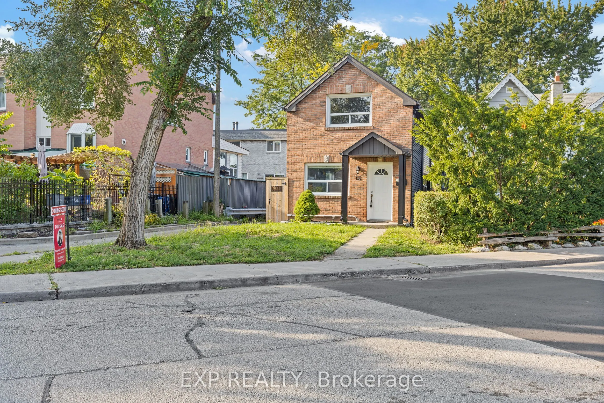 15 Eileen Avenue