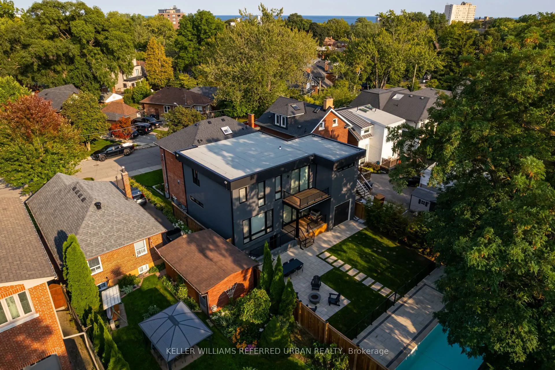 182 Queens Avenue