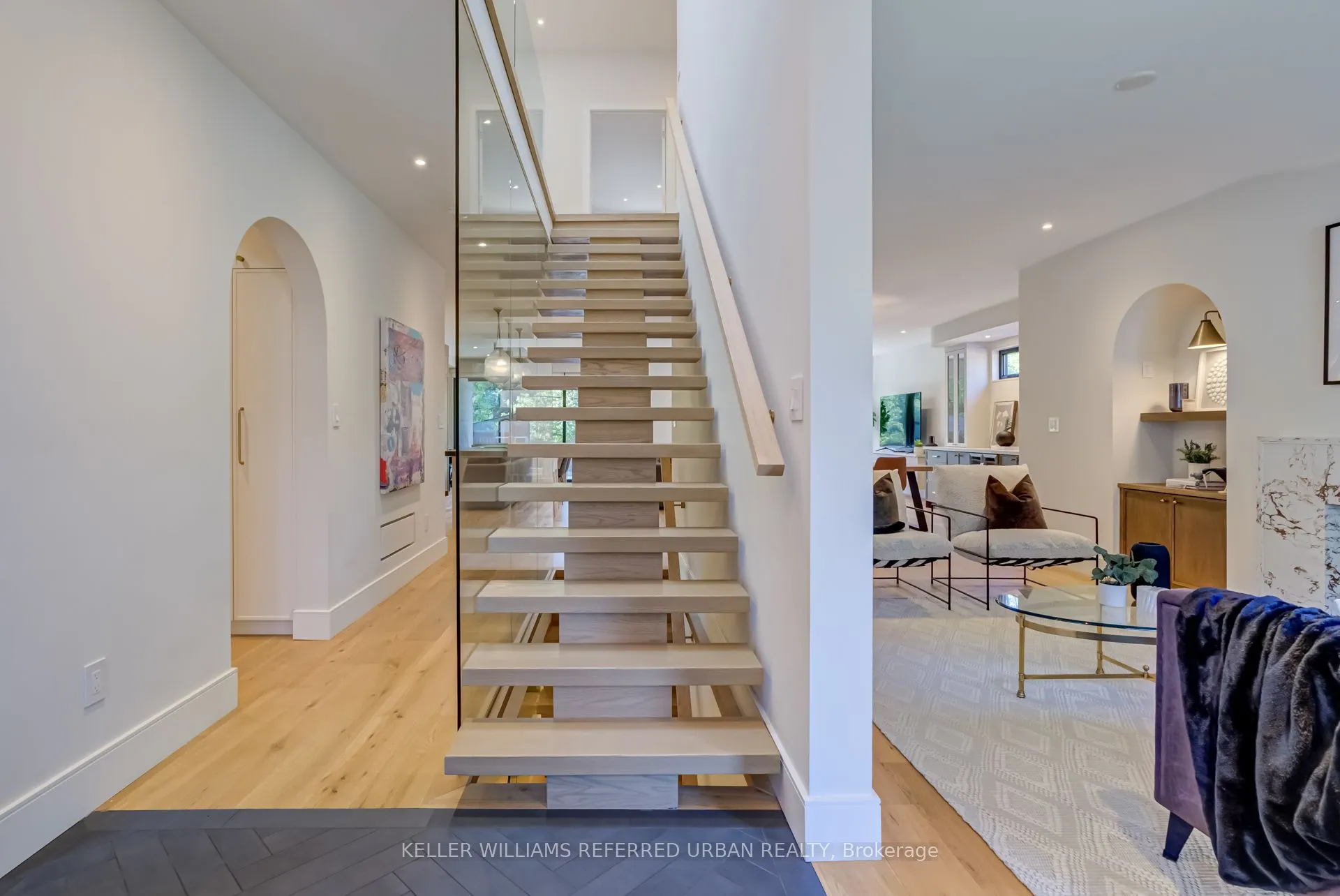 182 Queens Avenue