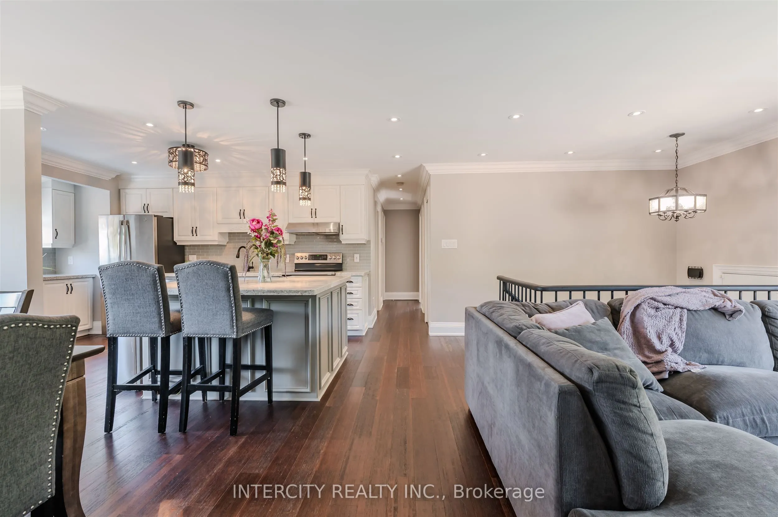 146 Connaught Crescent
