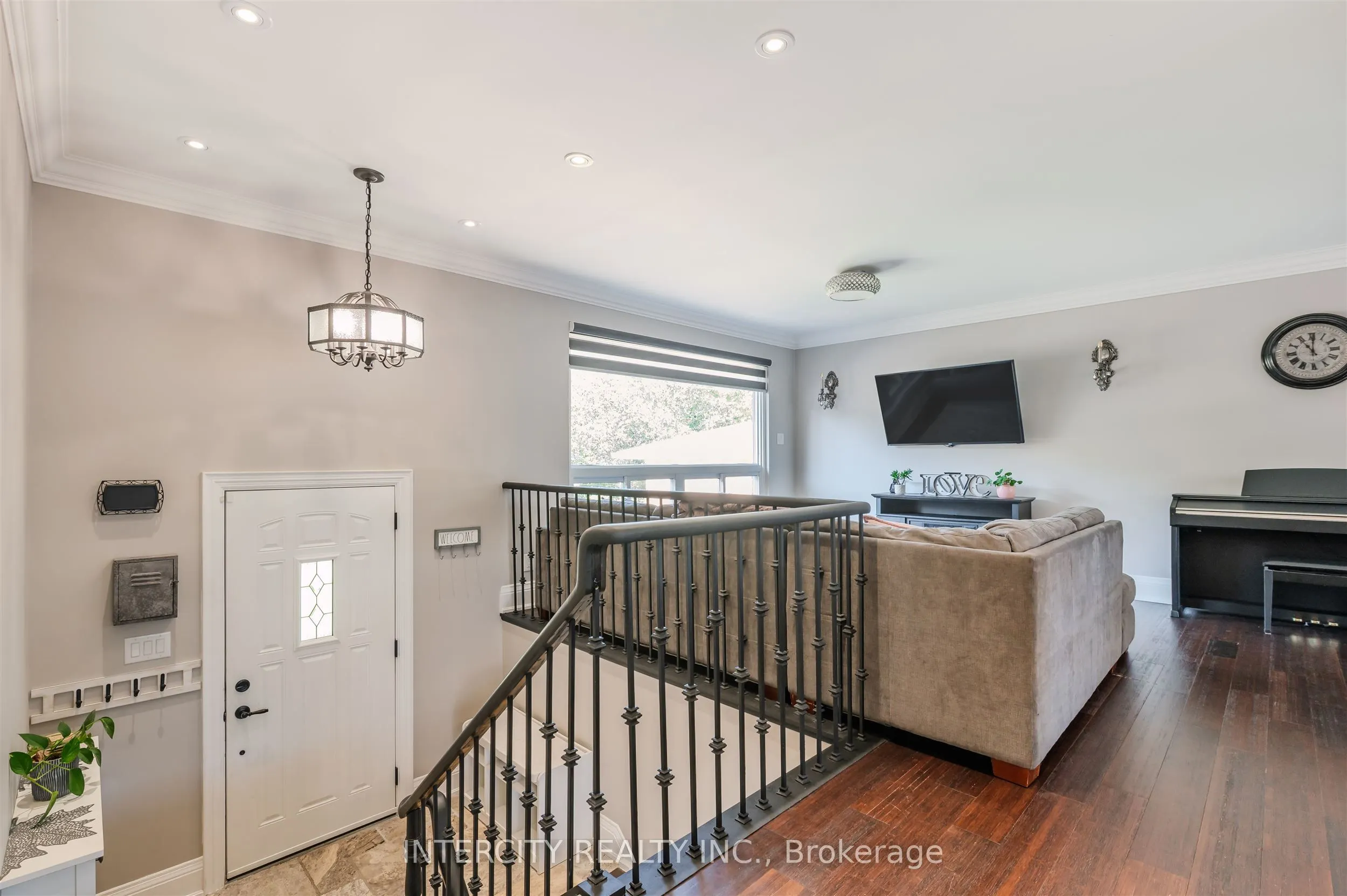 146 Connaught Crescent