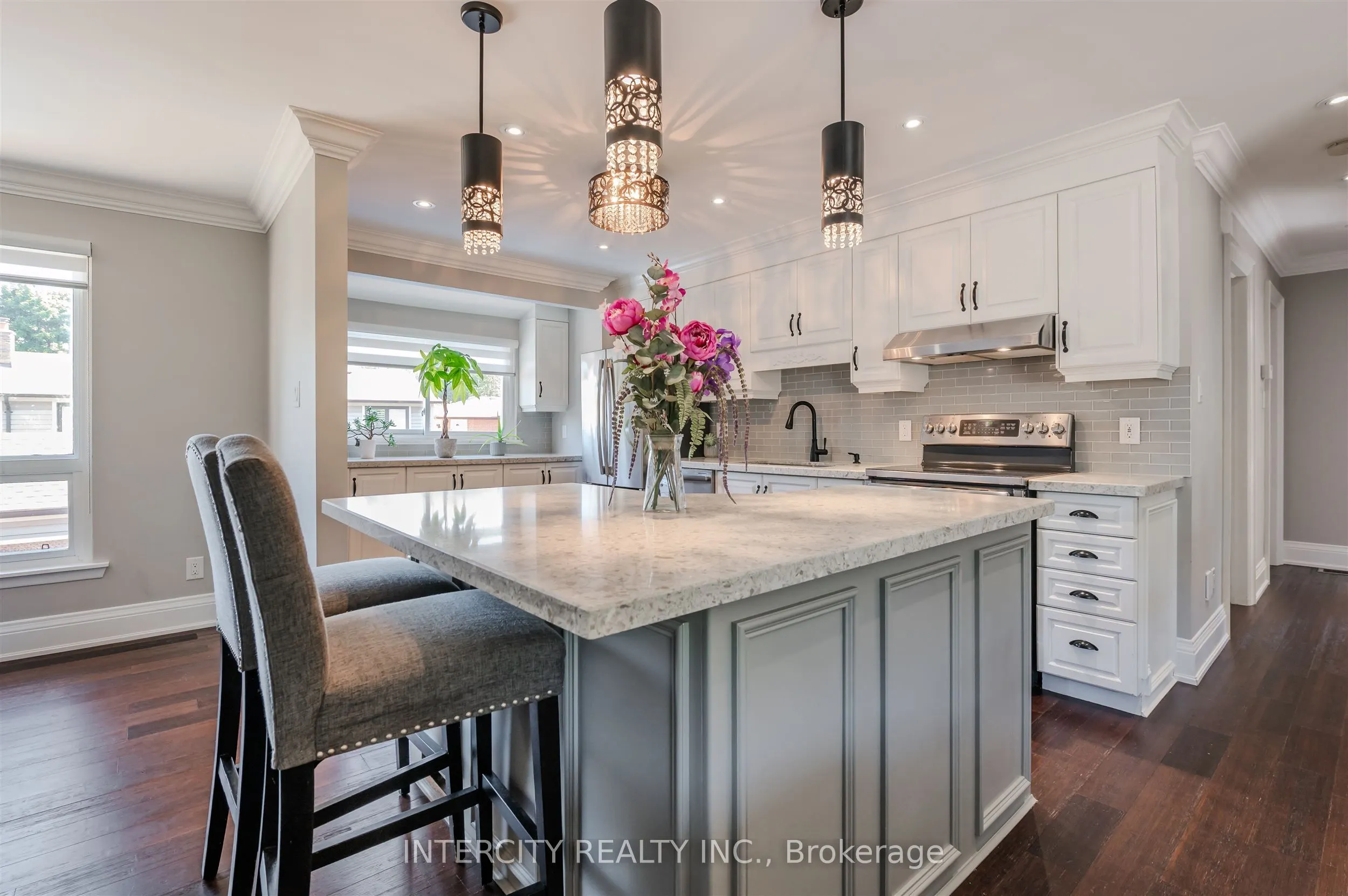 146 Connaught Crescent