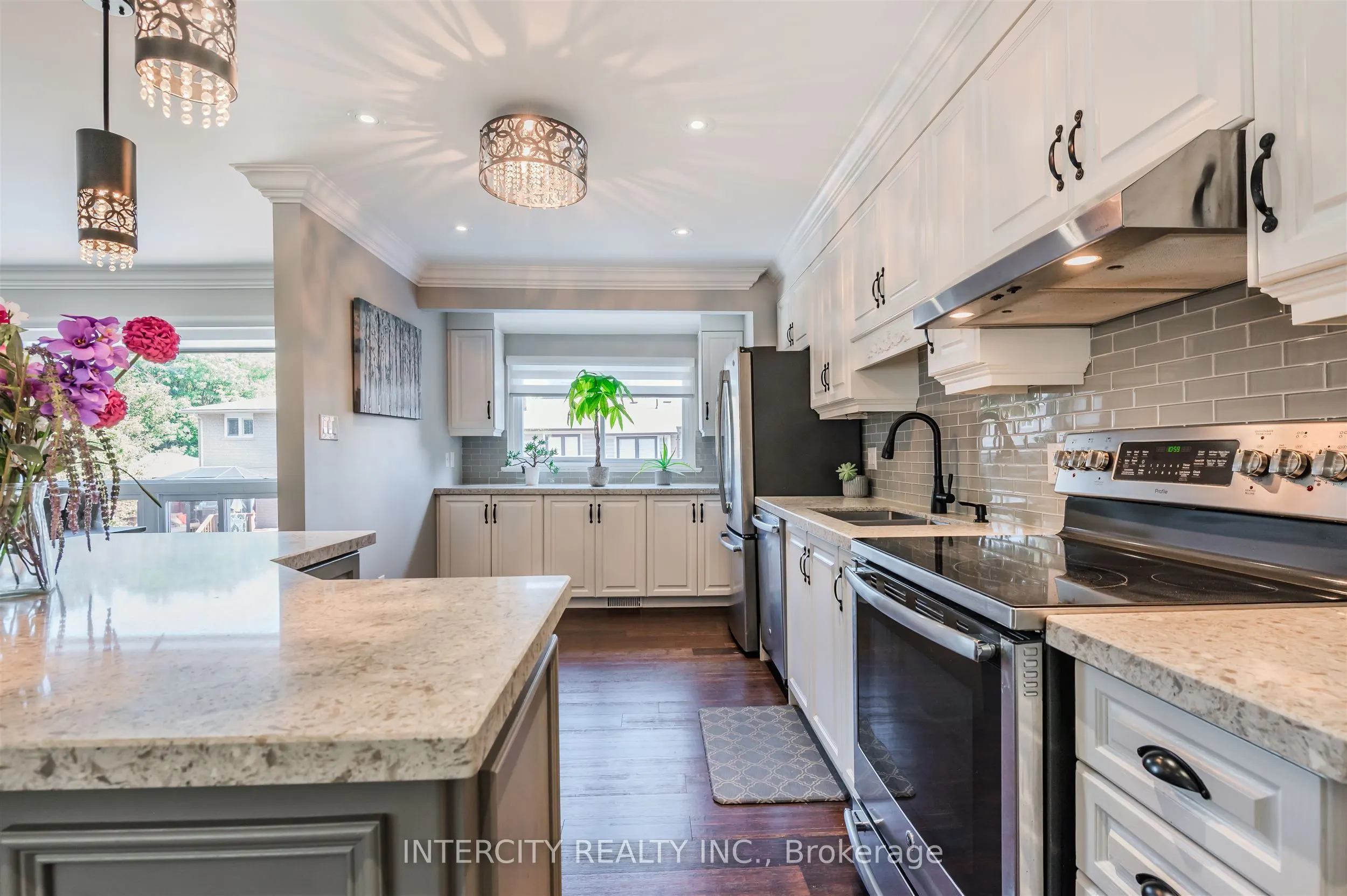 146 Connaught Crescent