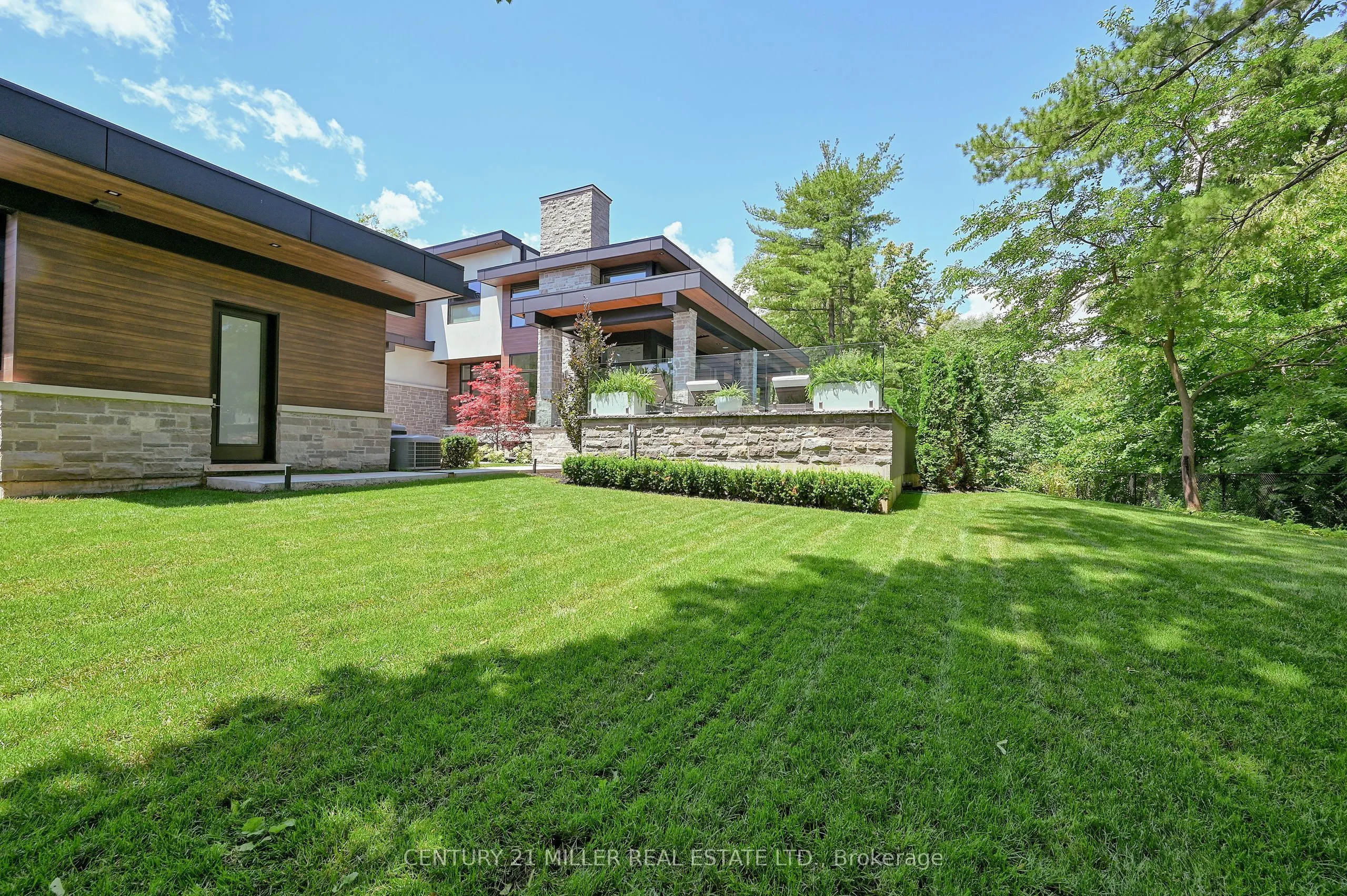 421 Chartwell Road