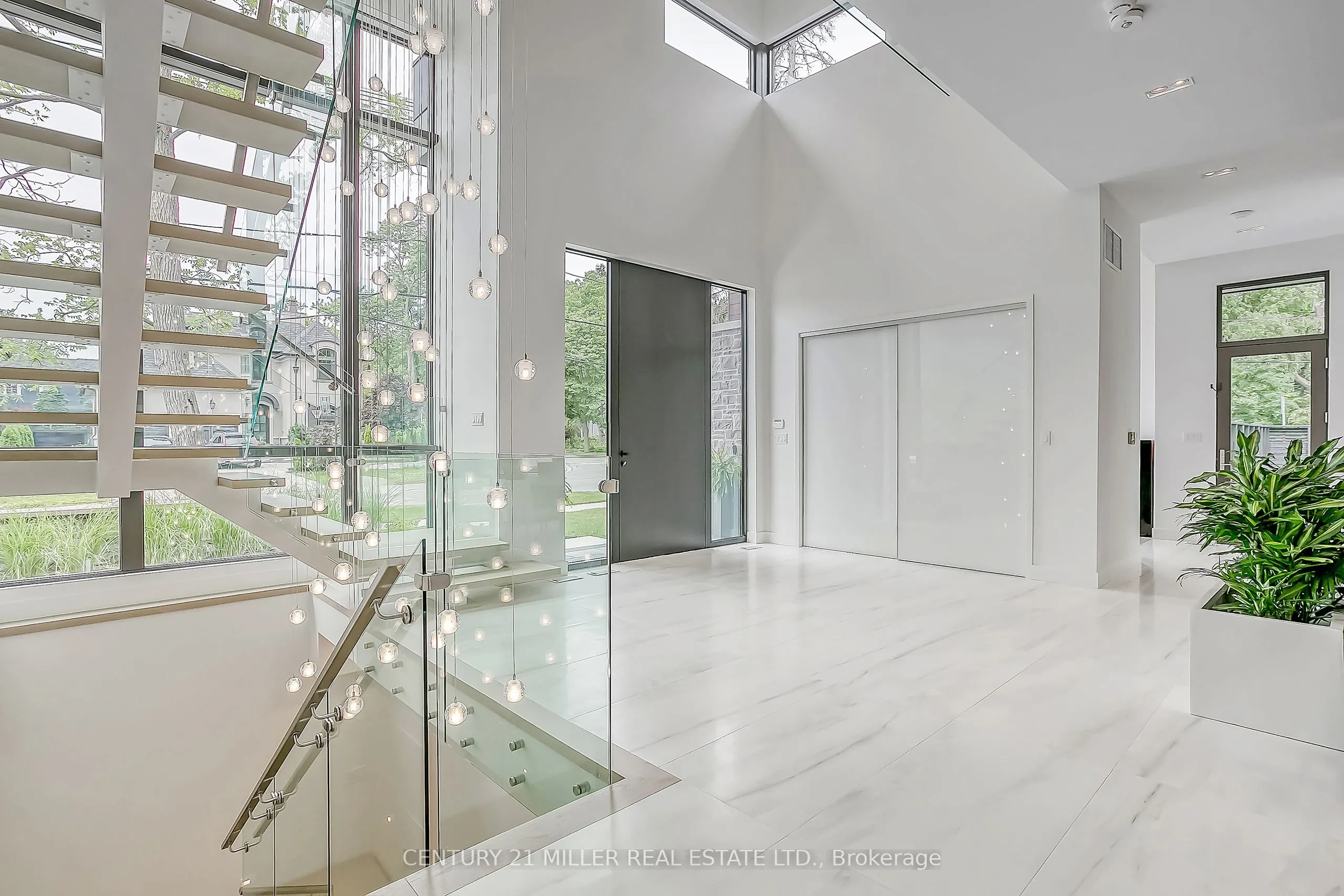 421 Chartwell Road
