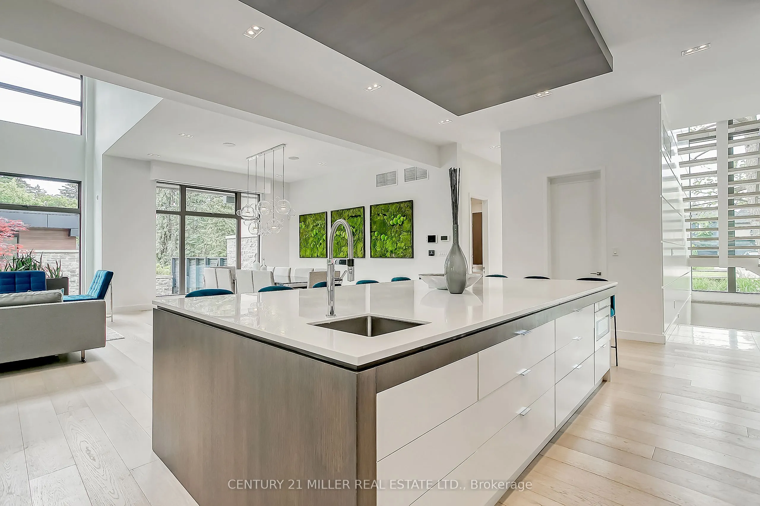 421 Chartwell Road