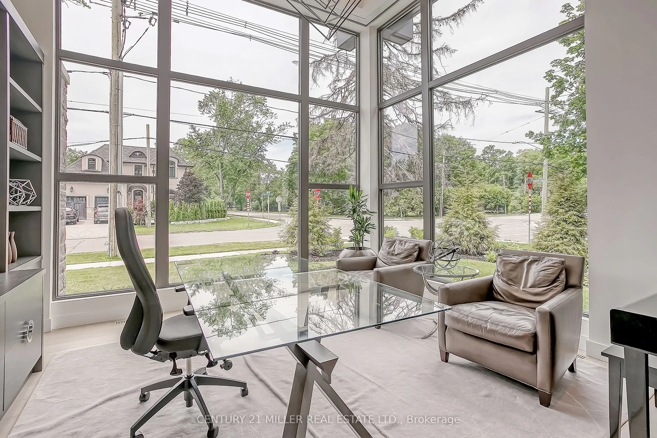 421 Chartwell Road