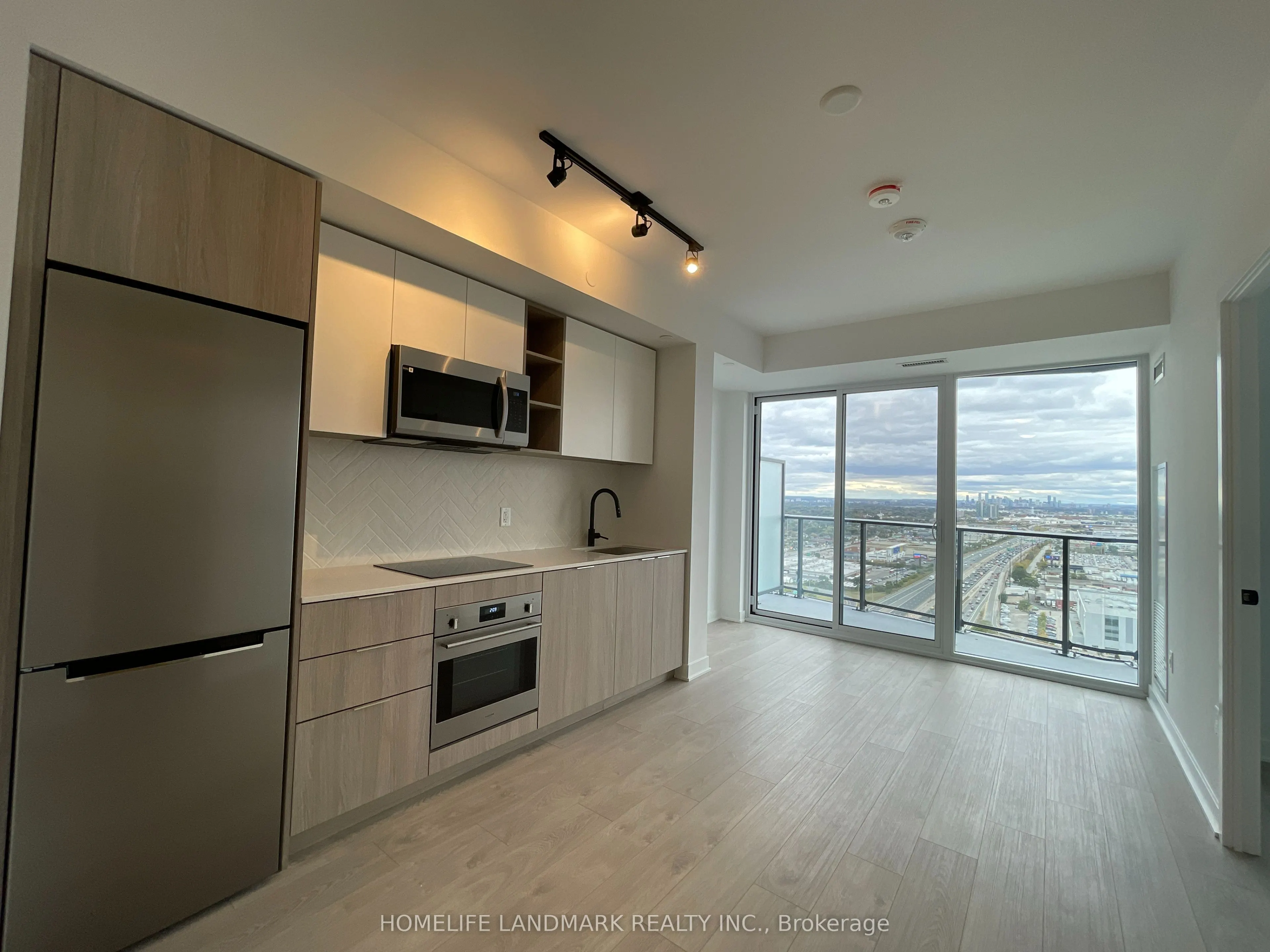 36 Zorra Street, #2802