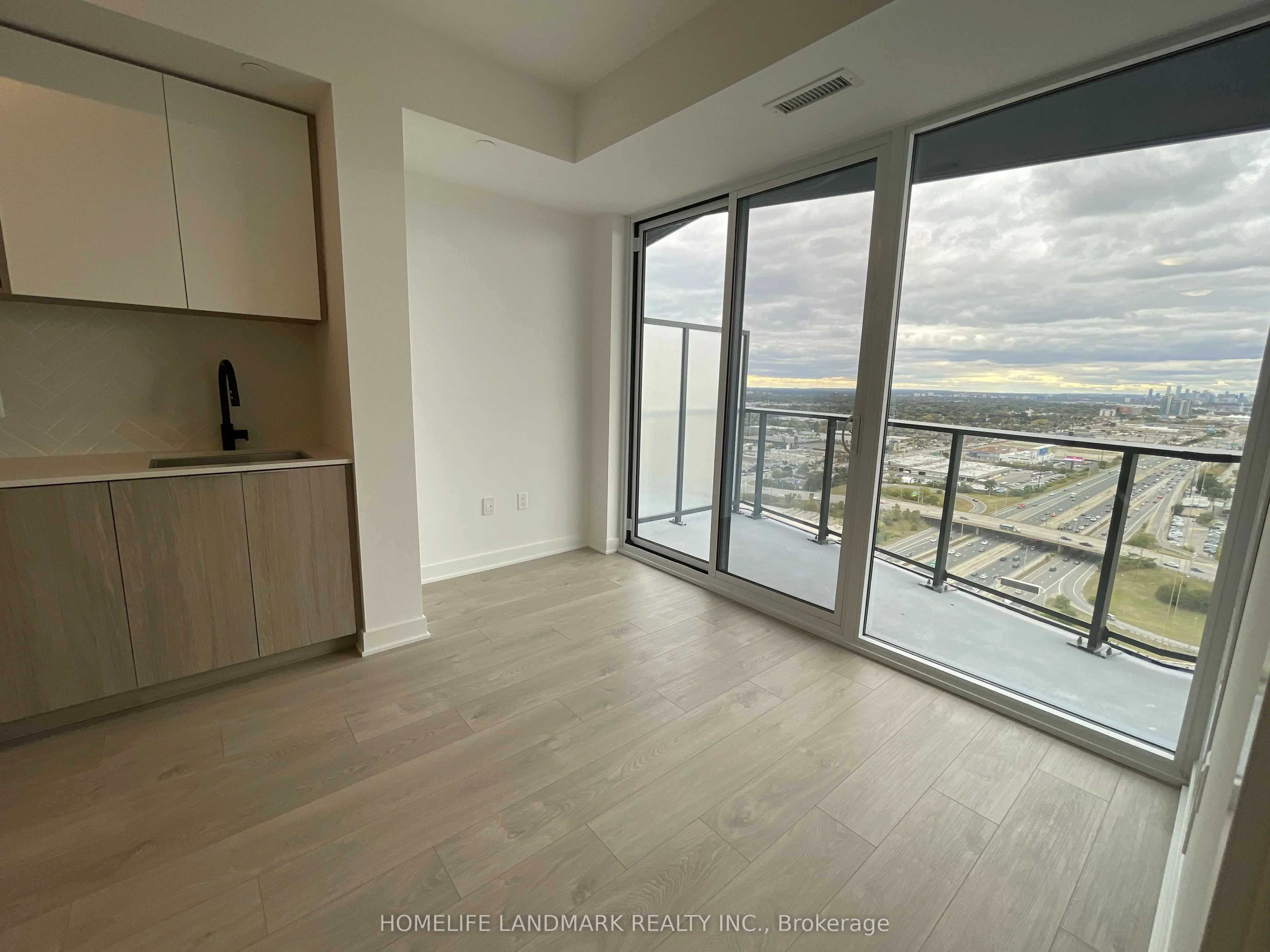 36 Zorra Street, #2802