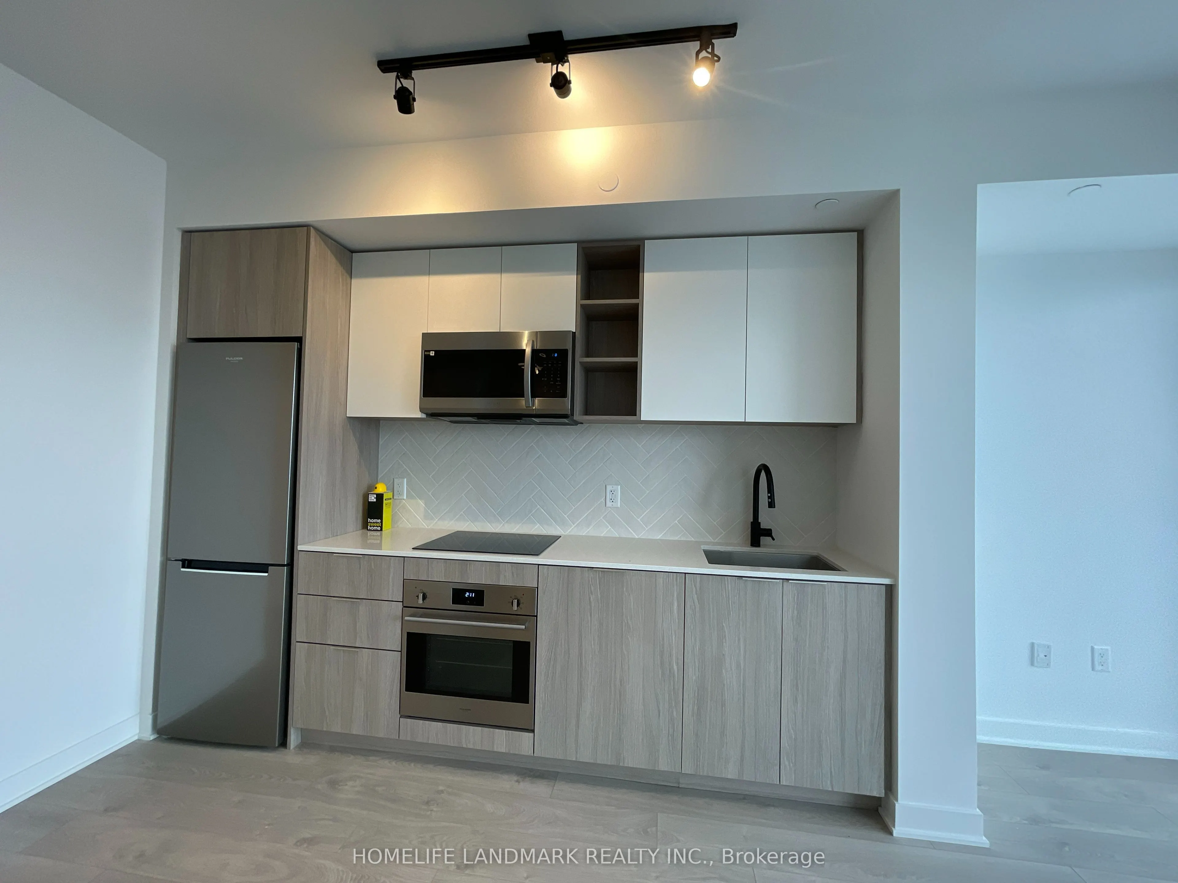 36 Zorra Street, #2802