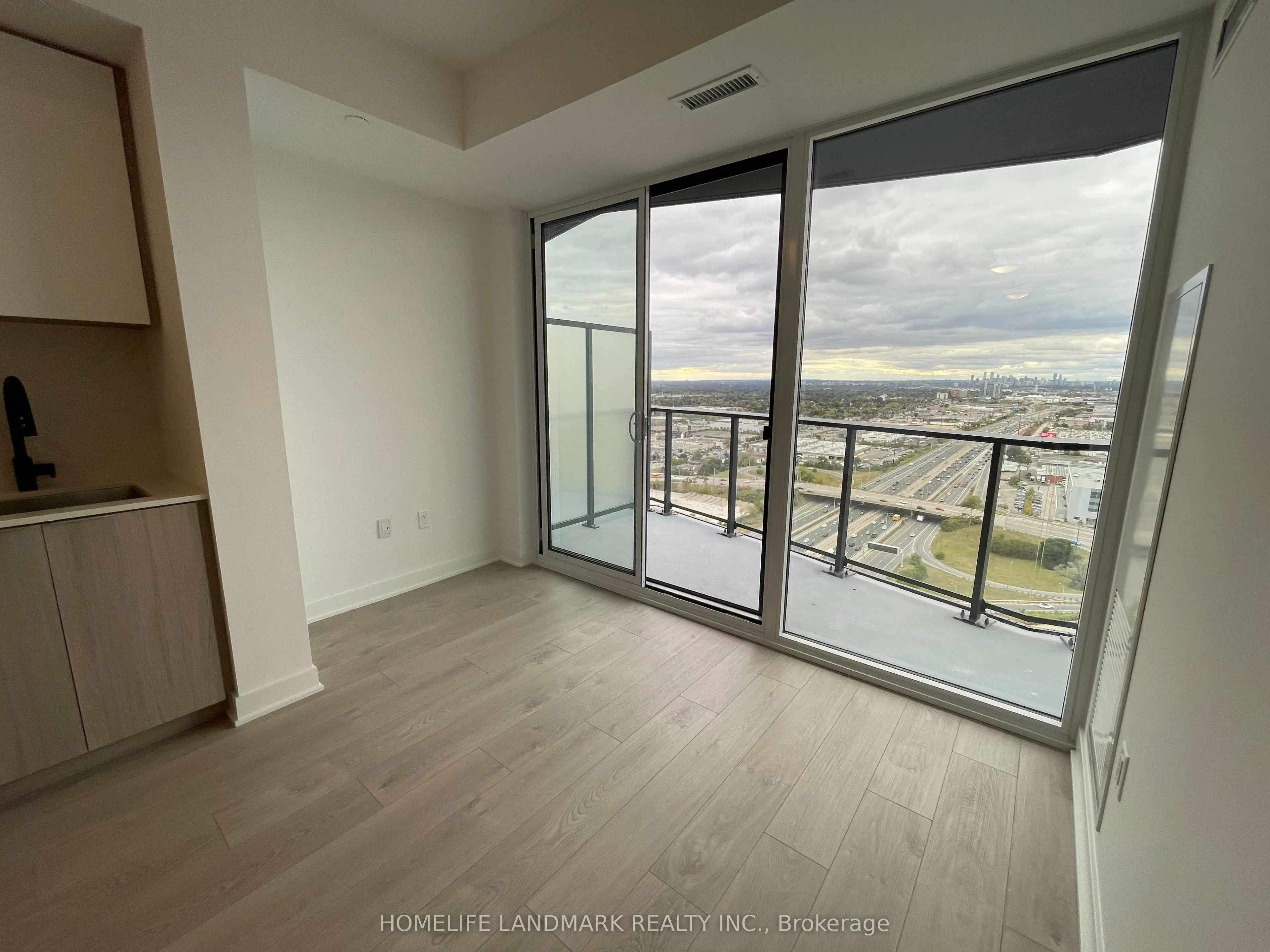 36 Zorra Street, #2802