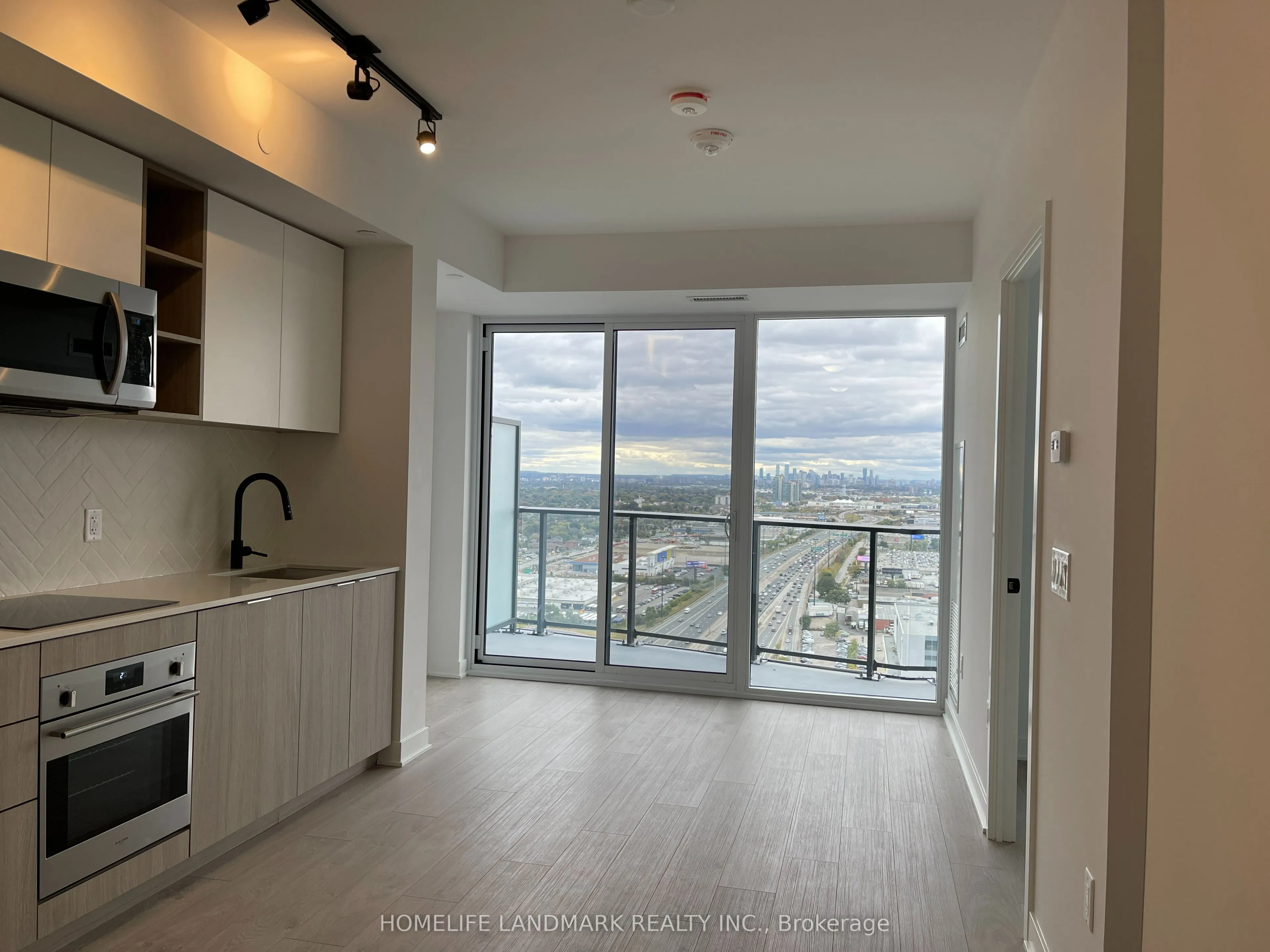 36 Zorra Street, #2802