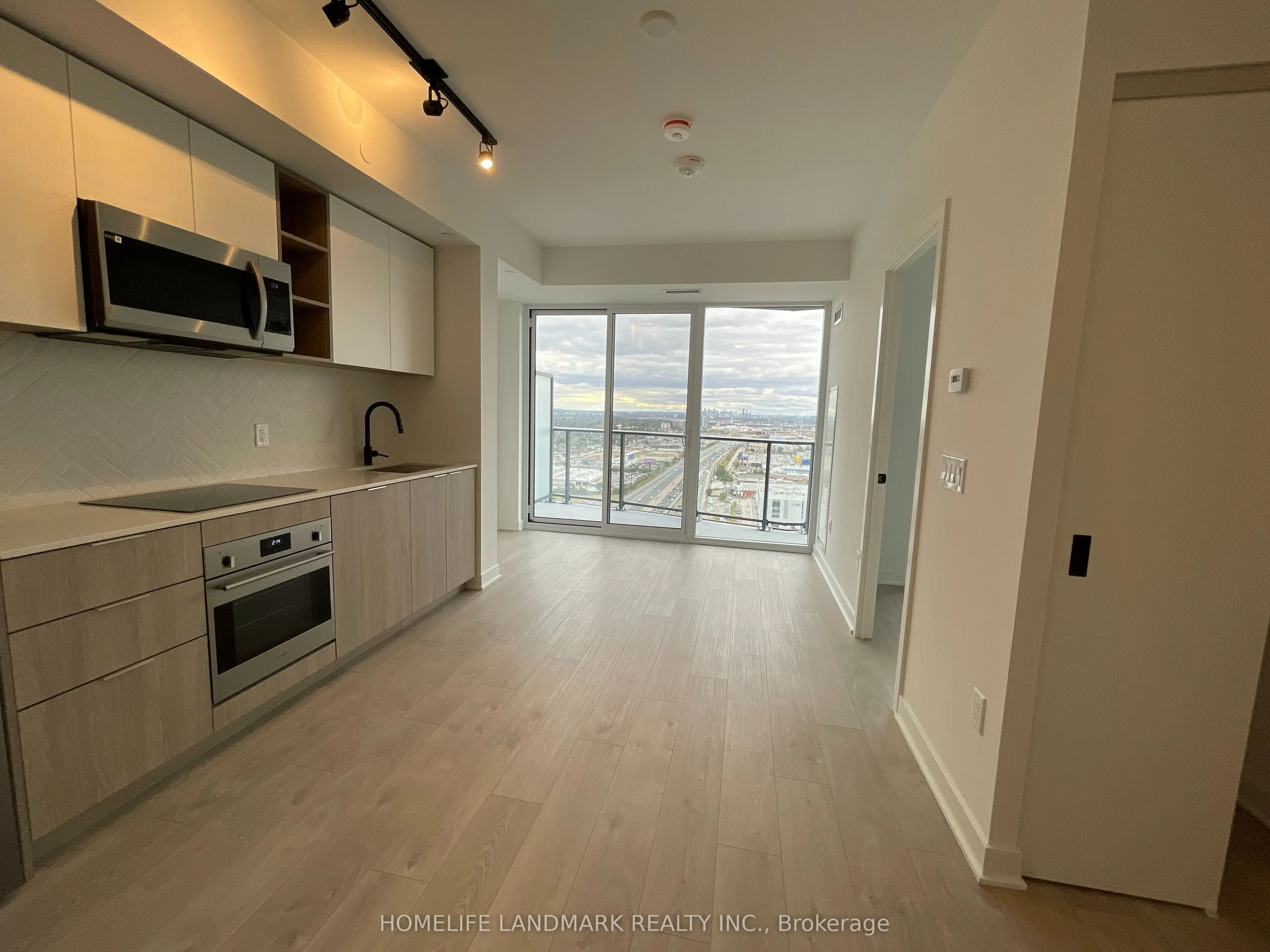 36 Zorra Street, #2802
