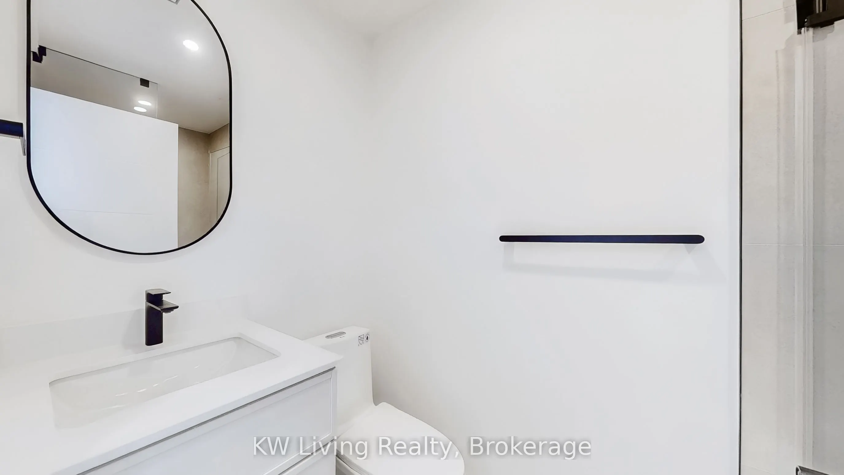 33 Kirknewton Road, #PH
