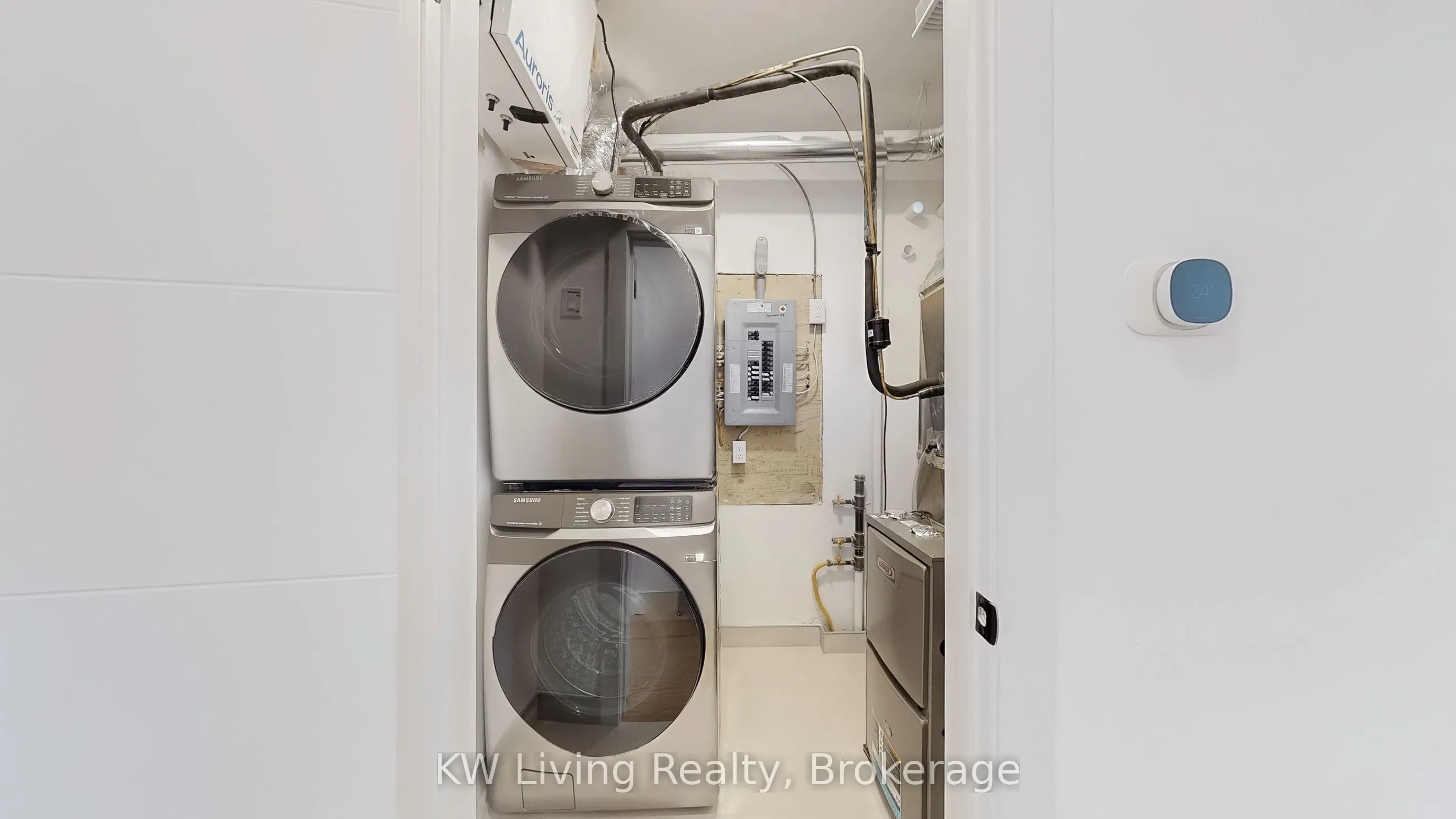 33 Kirknewton Road, #PH