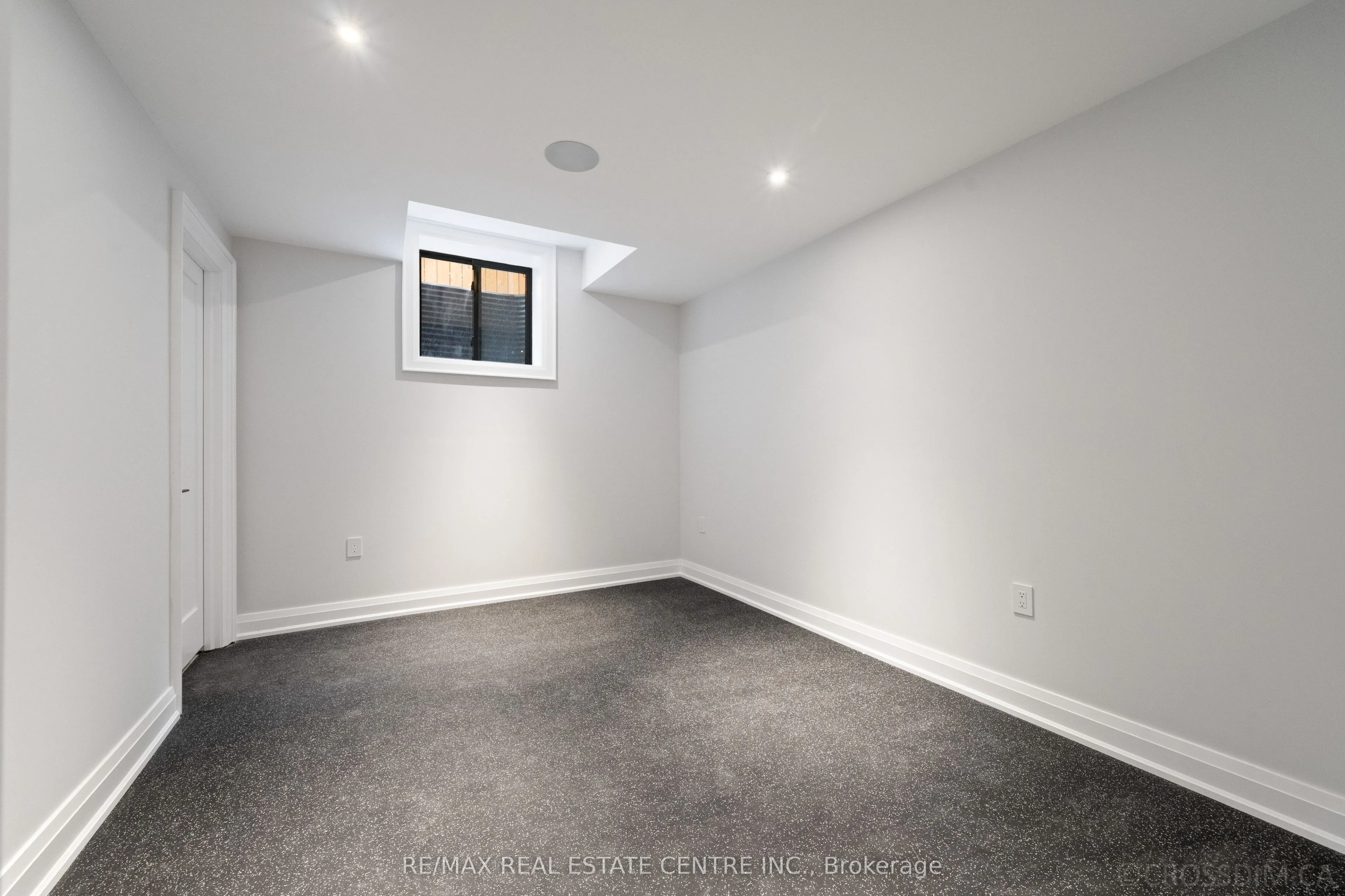 1065 Rebecca Street