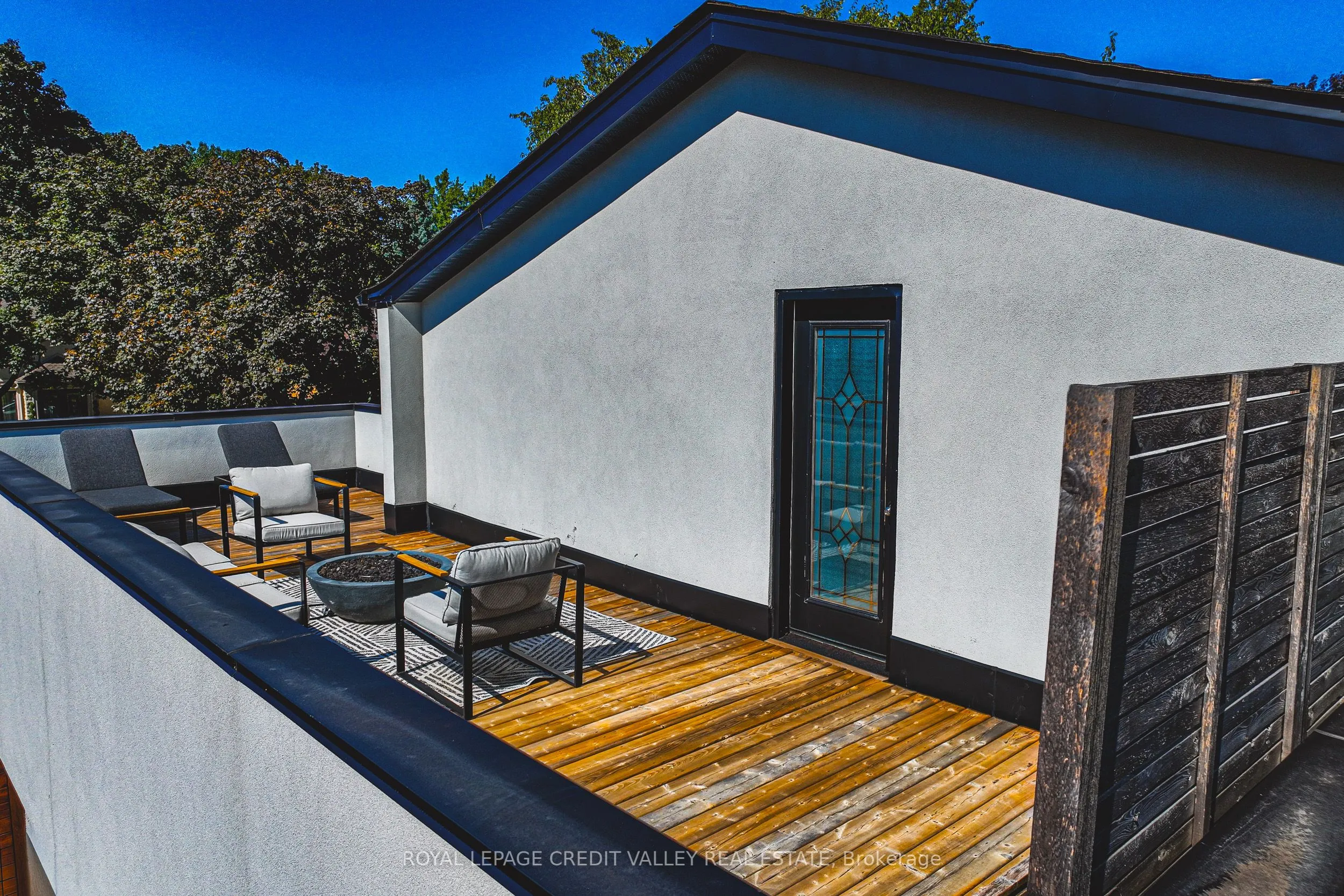 618 Santee Gate