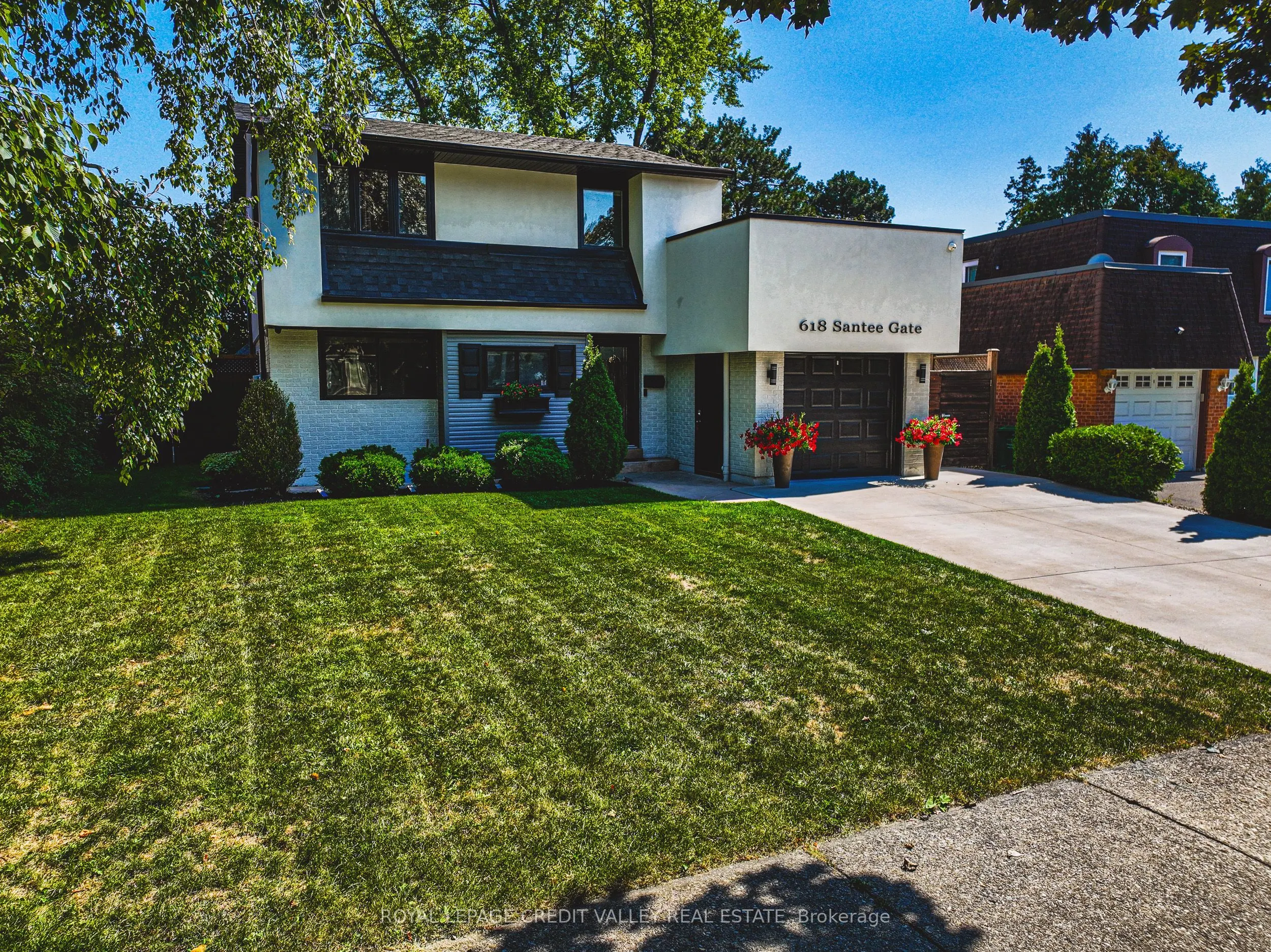 618 Santee Gate