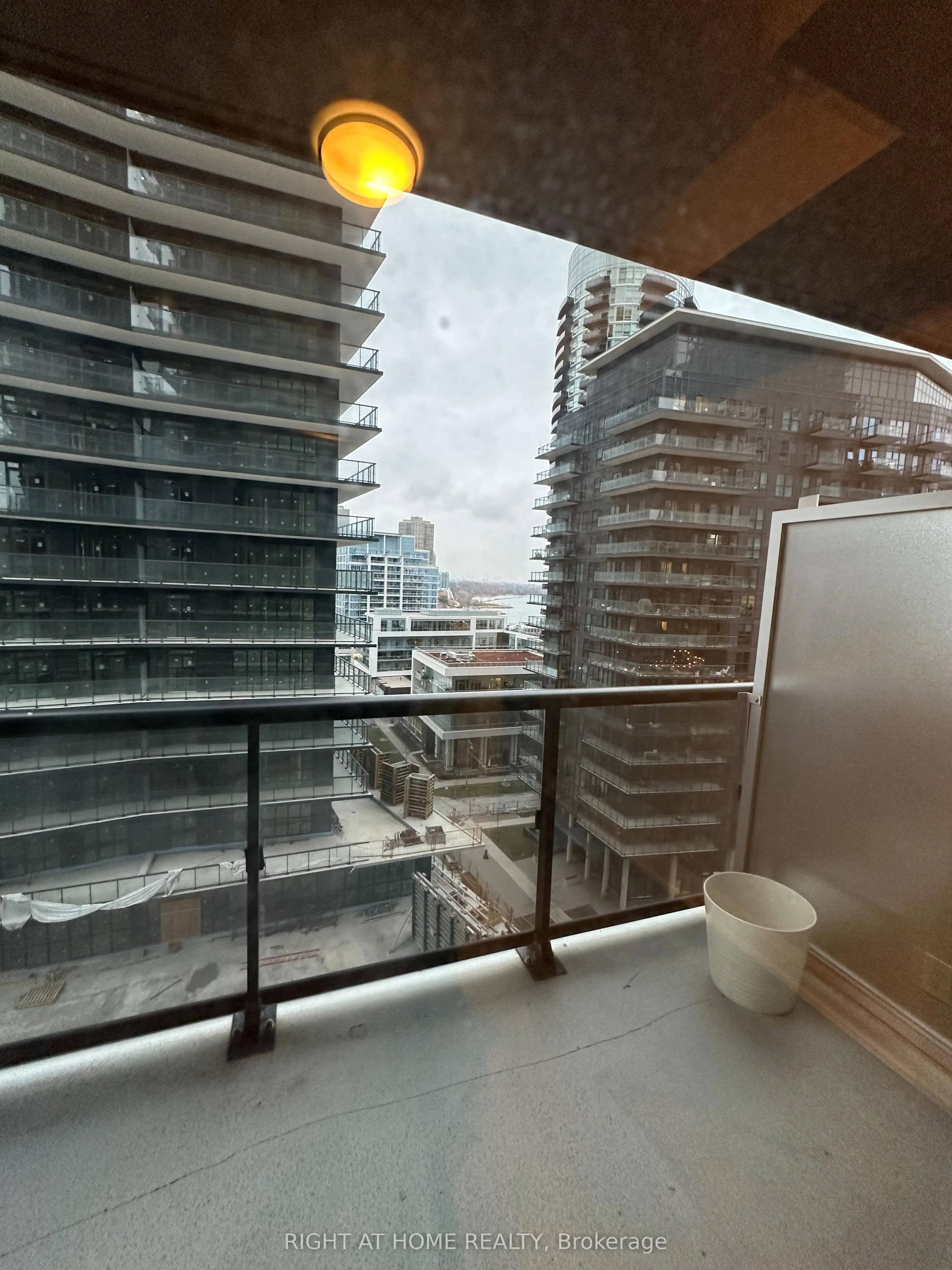 56 ANNIE CRAIG Drive, #1011