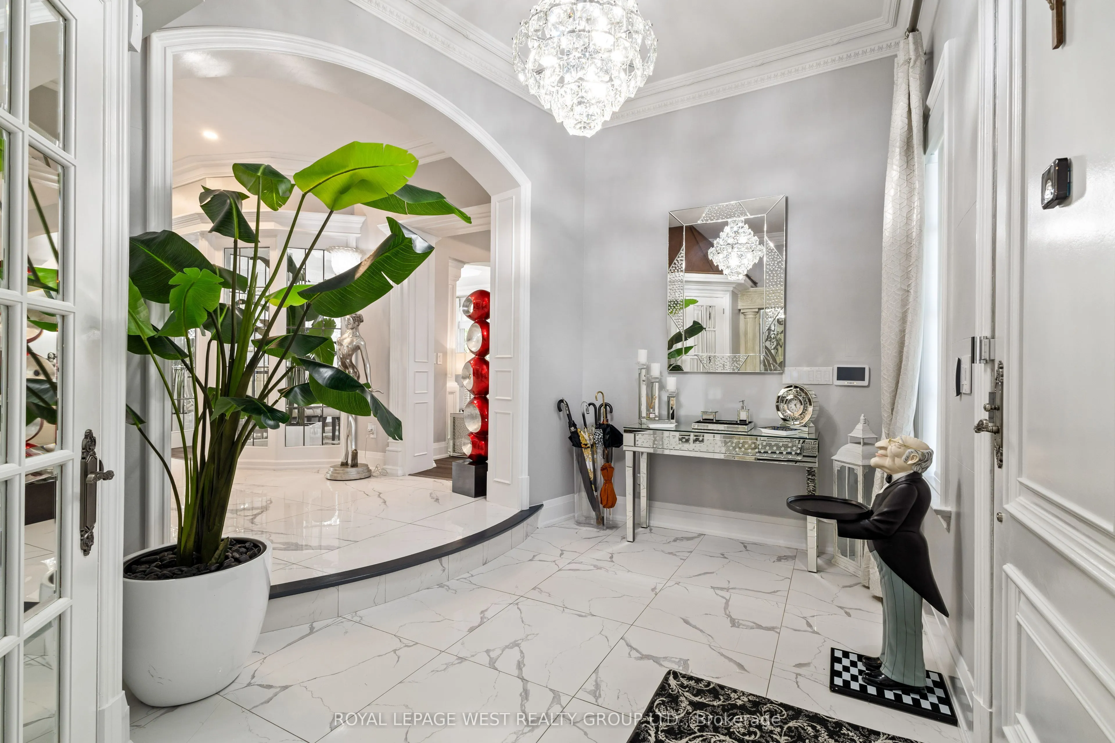 24 McArthur Heights