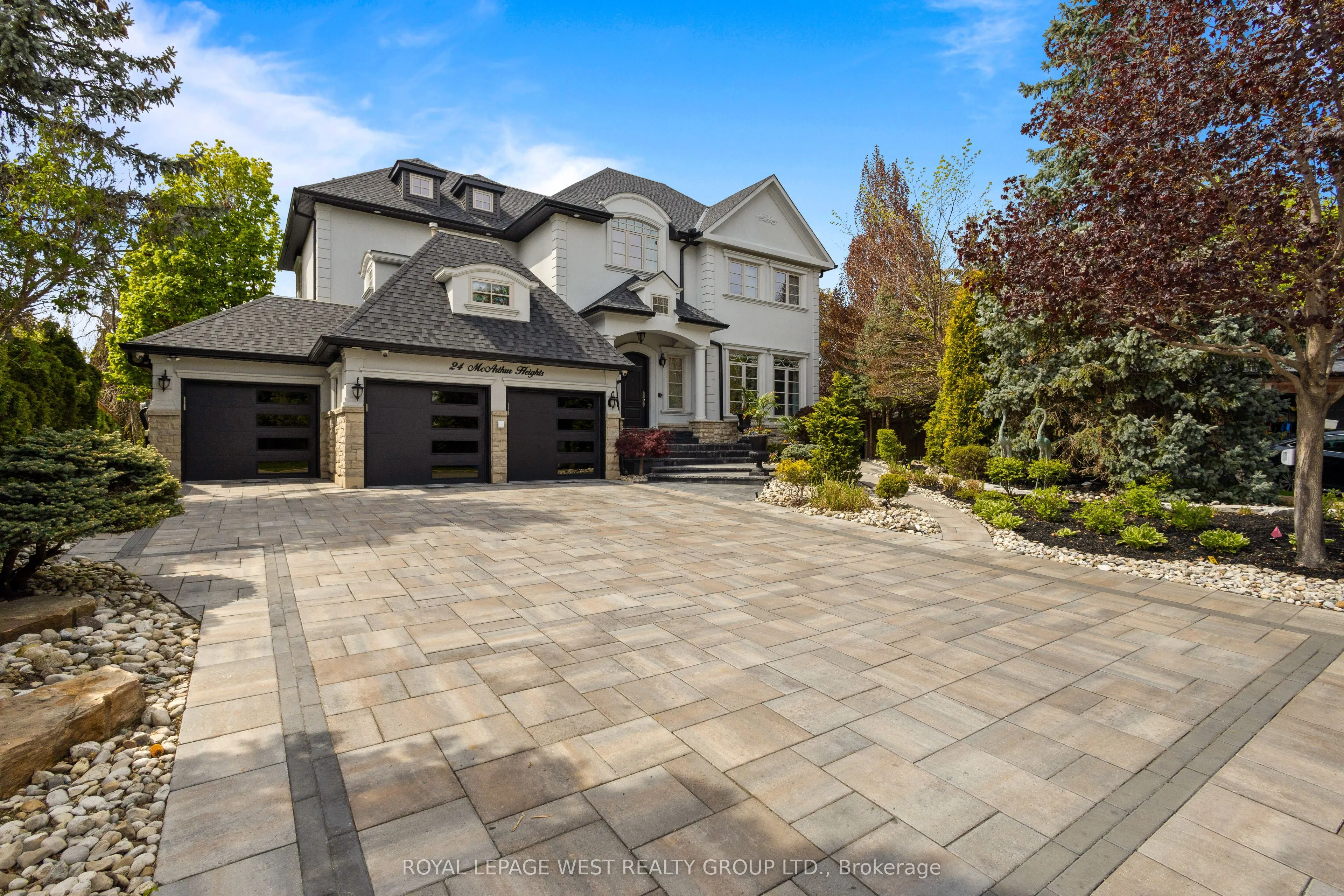 24 McArthur Heights