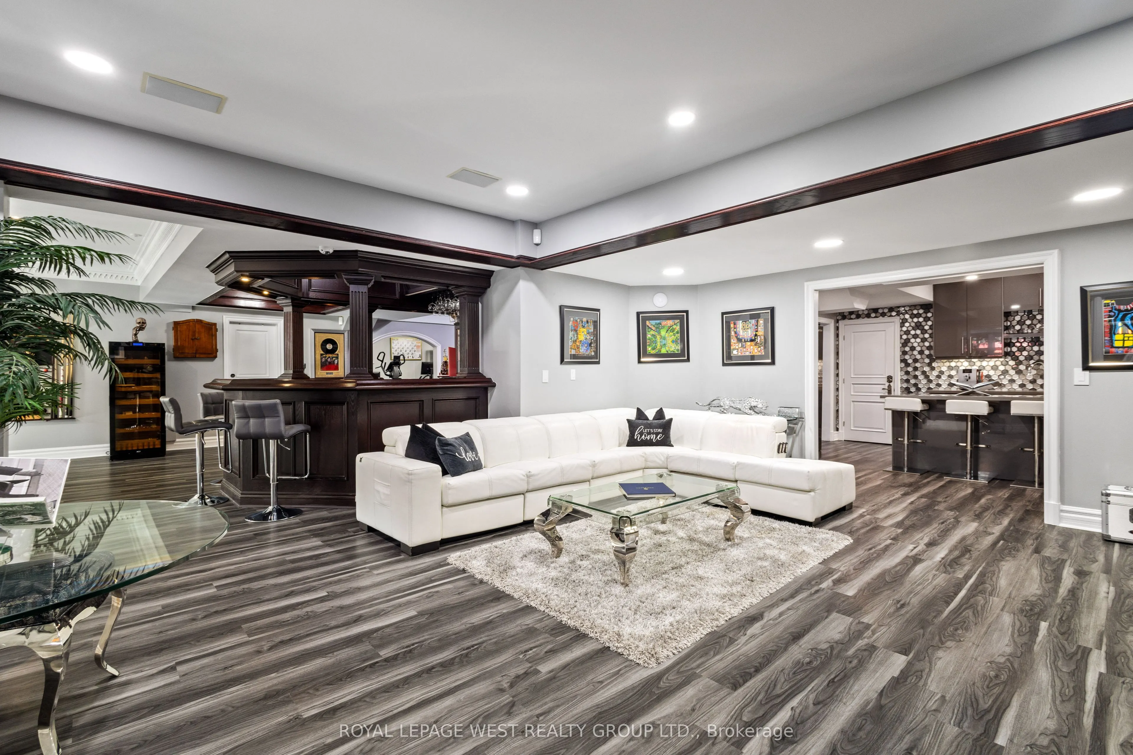 24 McArthur Heights