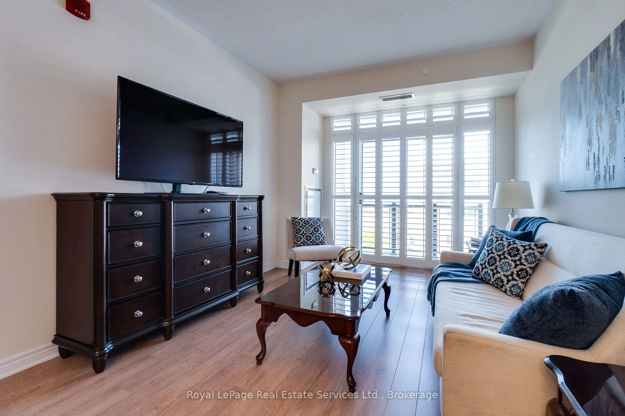 216 Oak Park Boulevard, #411