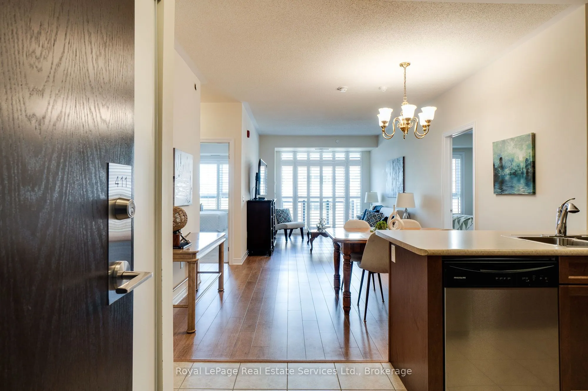 216 Oak Park Boulevard, #411