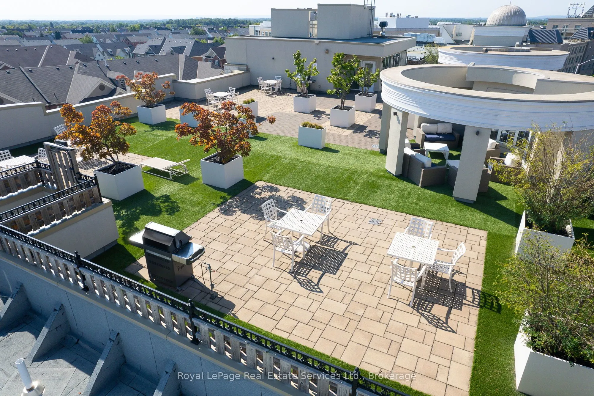 216 Oak Park Boulevard, #411