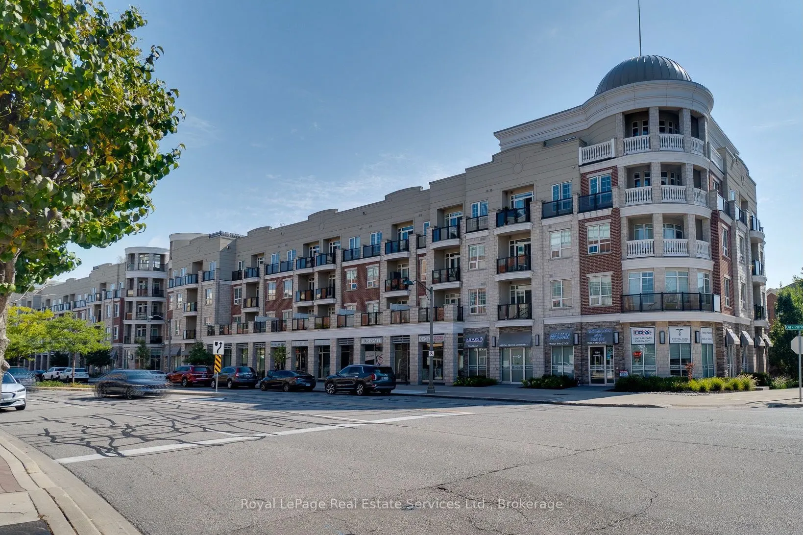 216 Oak Park Boulevard, #411
