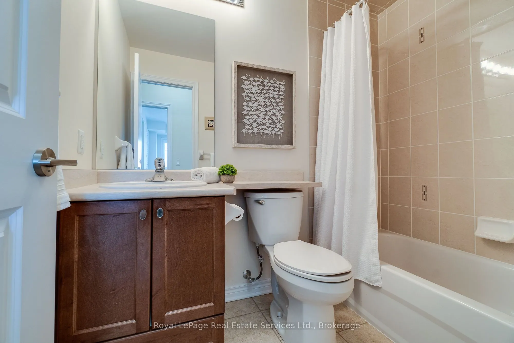 216 Oak Park Boulevard, #411