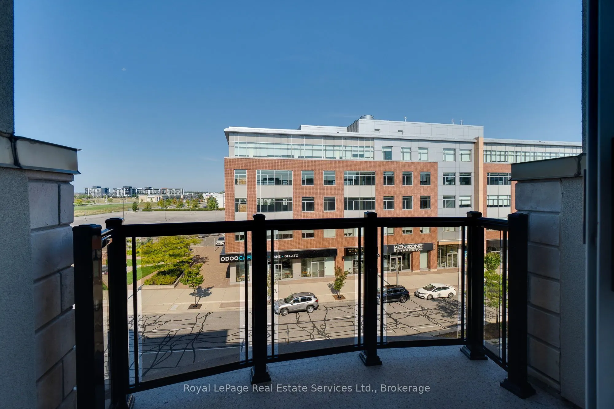216 Oak Park Boulevard, #411