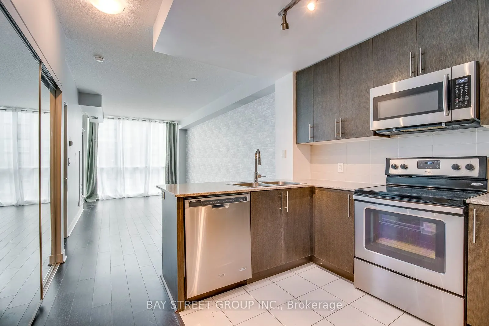 3985 Grand Park Drive, #803