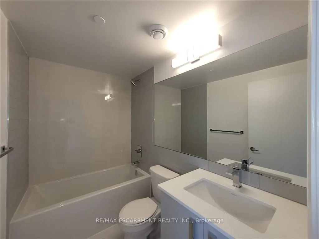 30 GIBBS Road, #2807