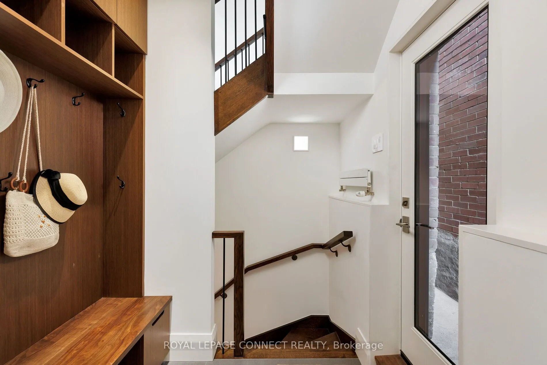 209 Indian Road