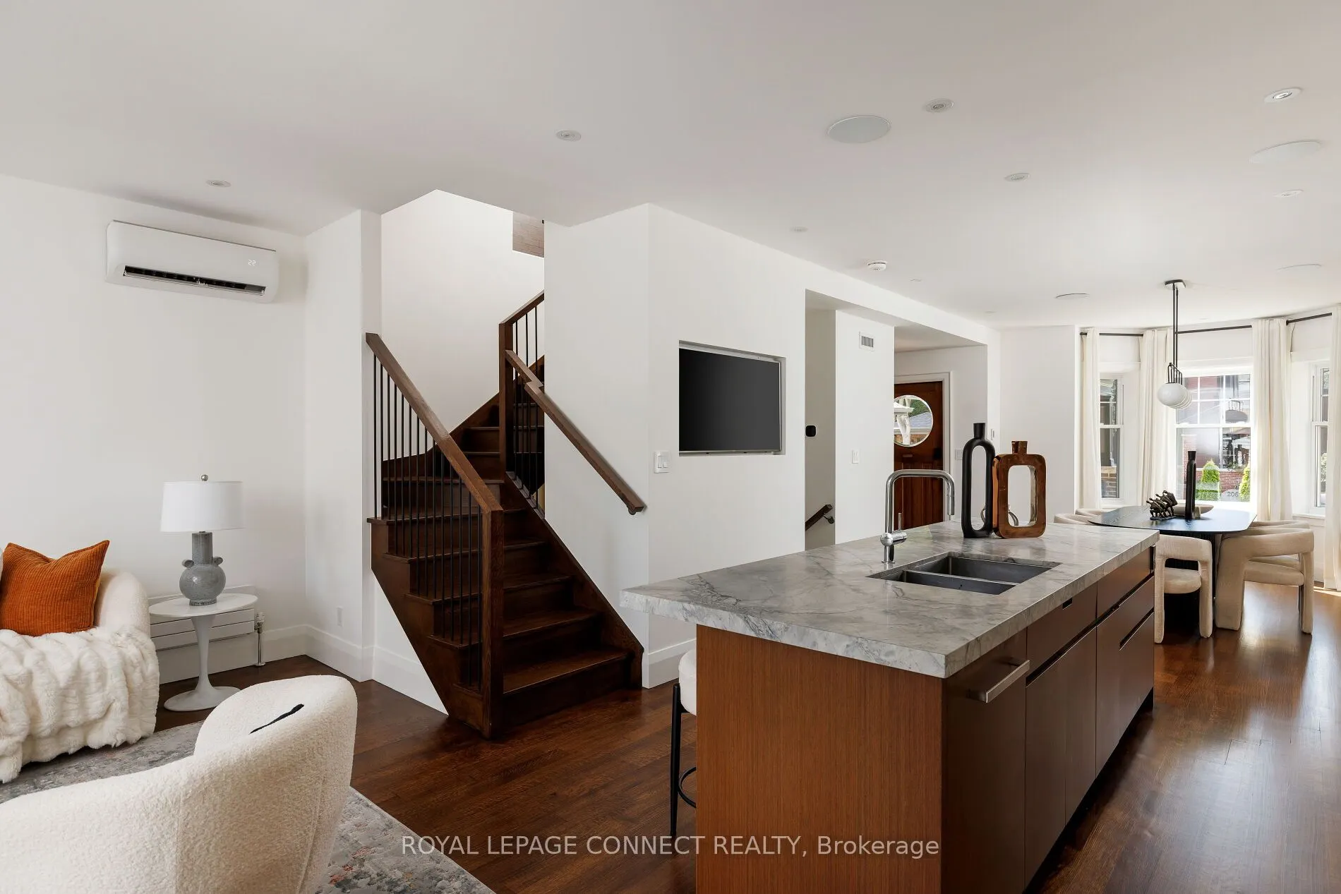 209 Indian Road