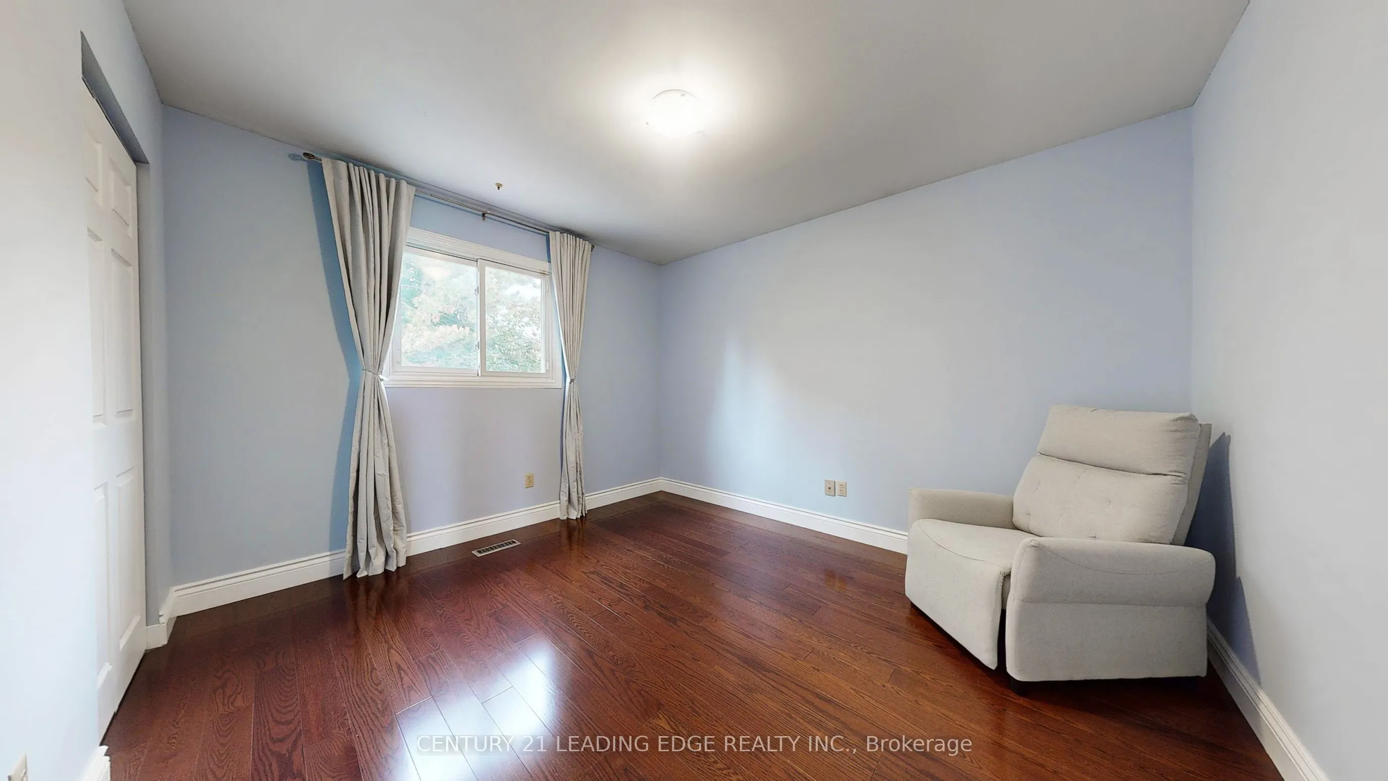 10 VIVALDI Crescent