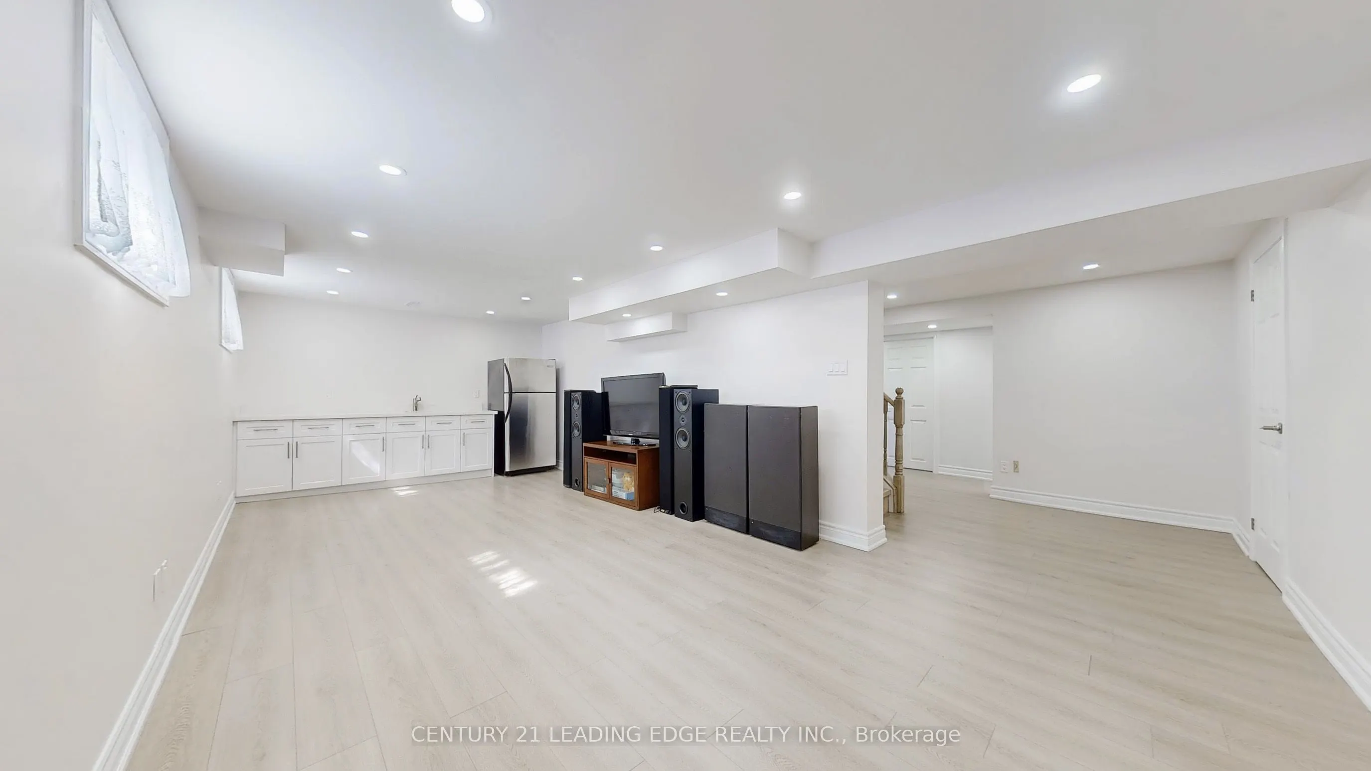 10 VIVALDI Crescent