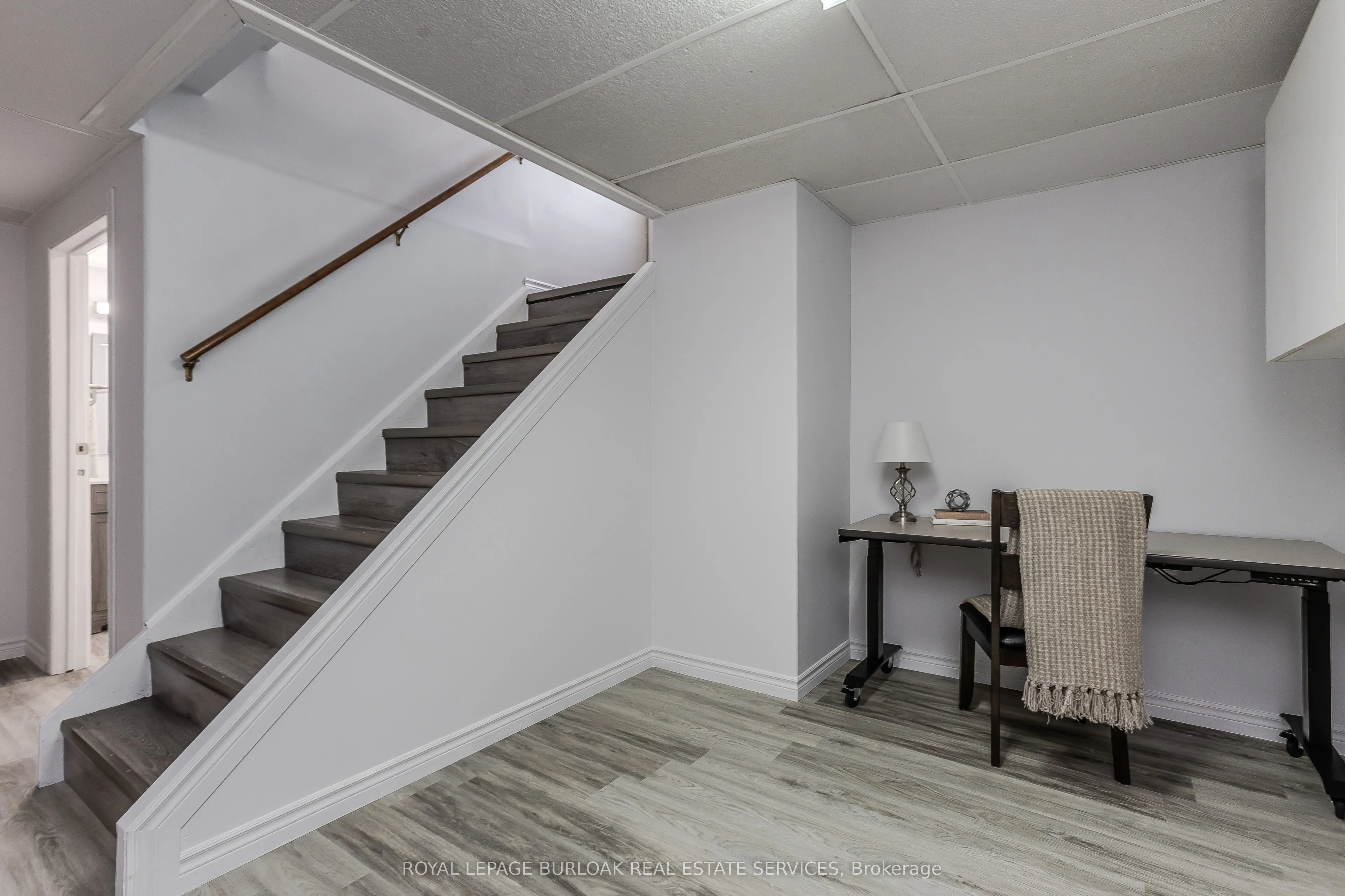 2126 Linmouth Terrace