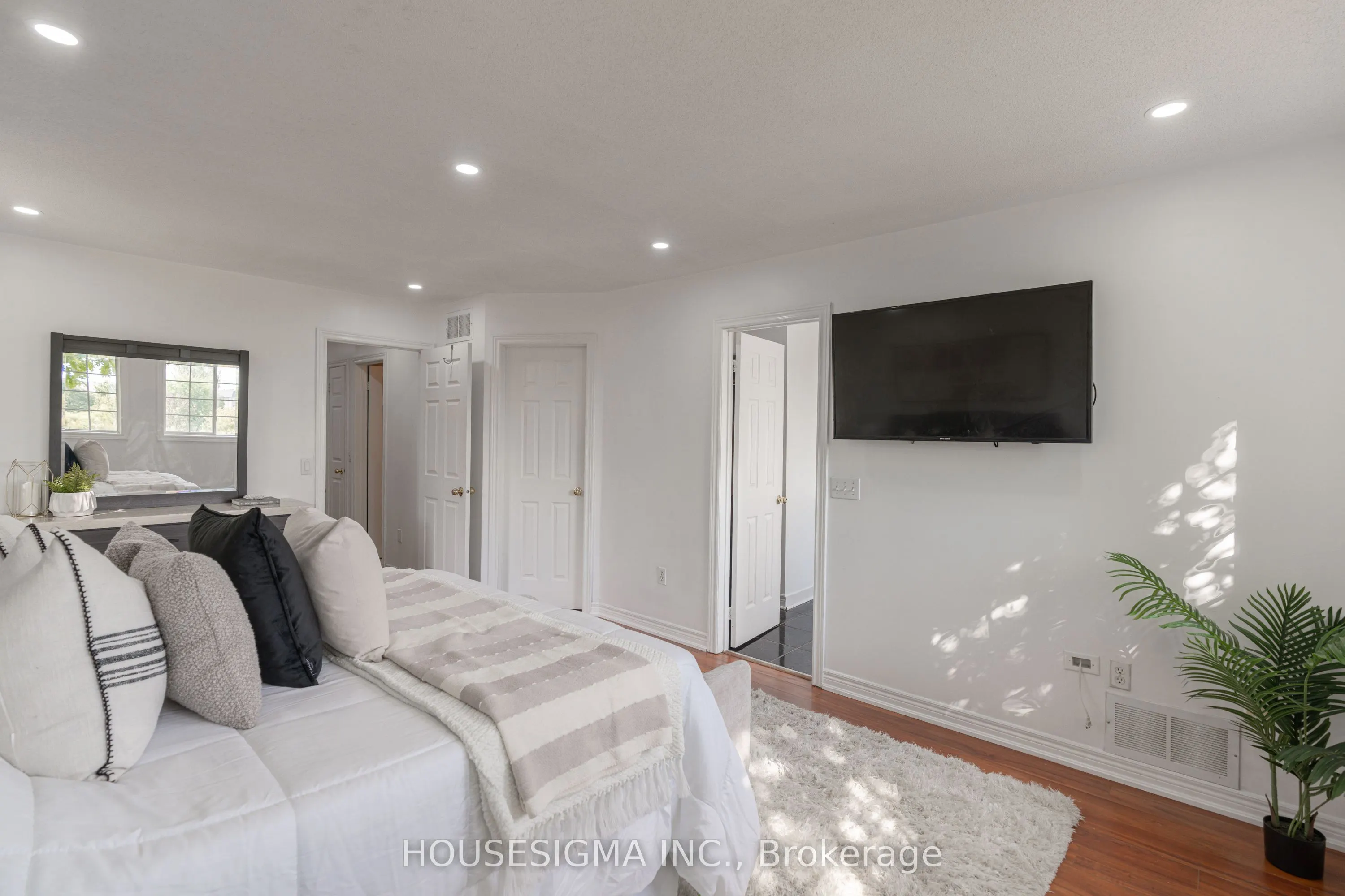 9800 Mclaughlin Road, #132