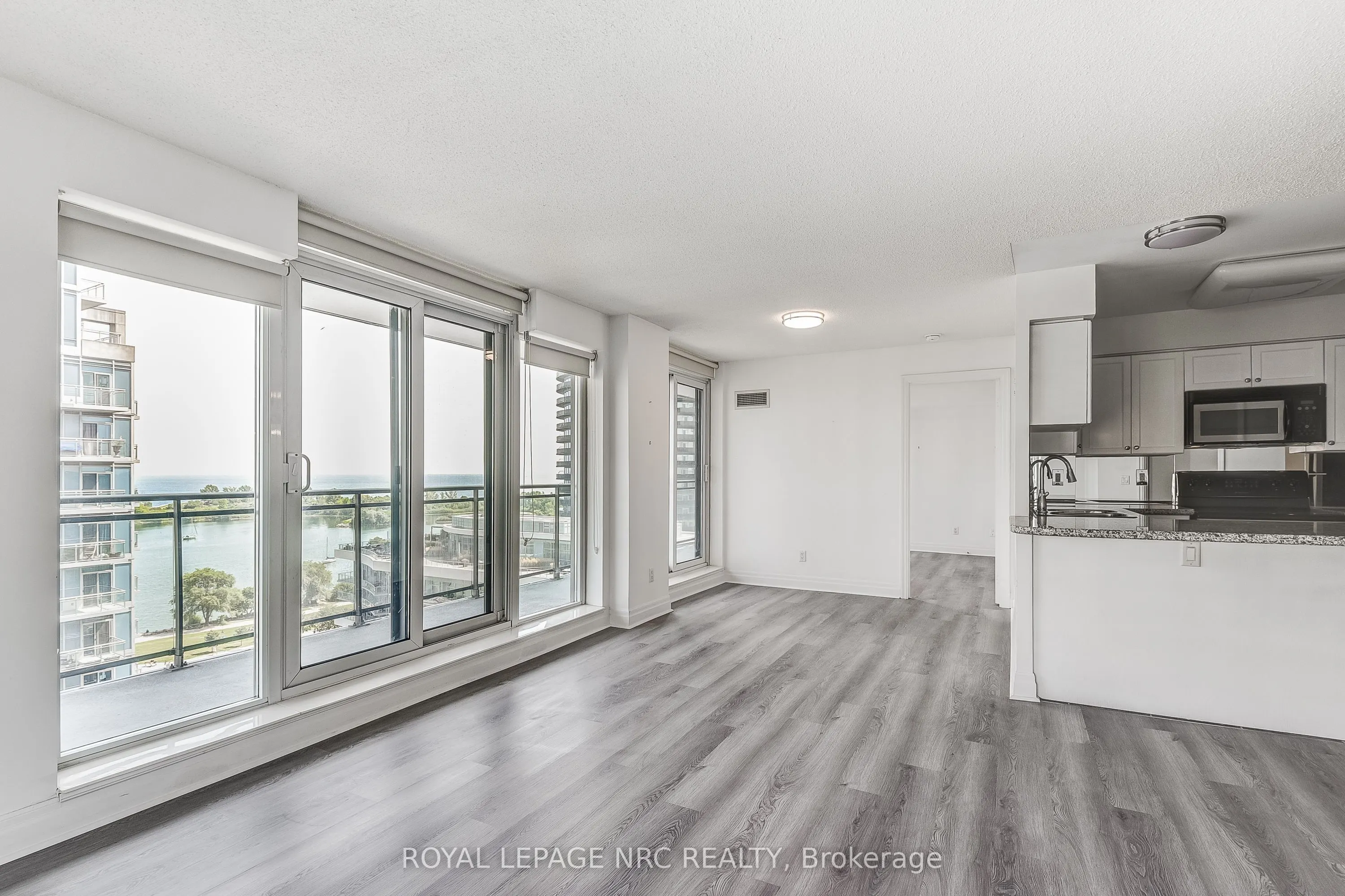 2121 Lakeshore Boulevard W, #1211